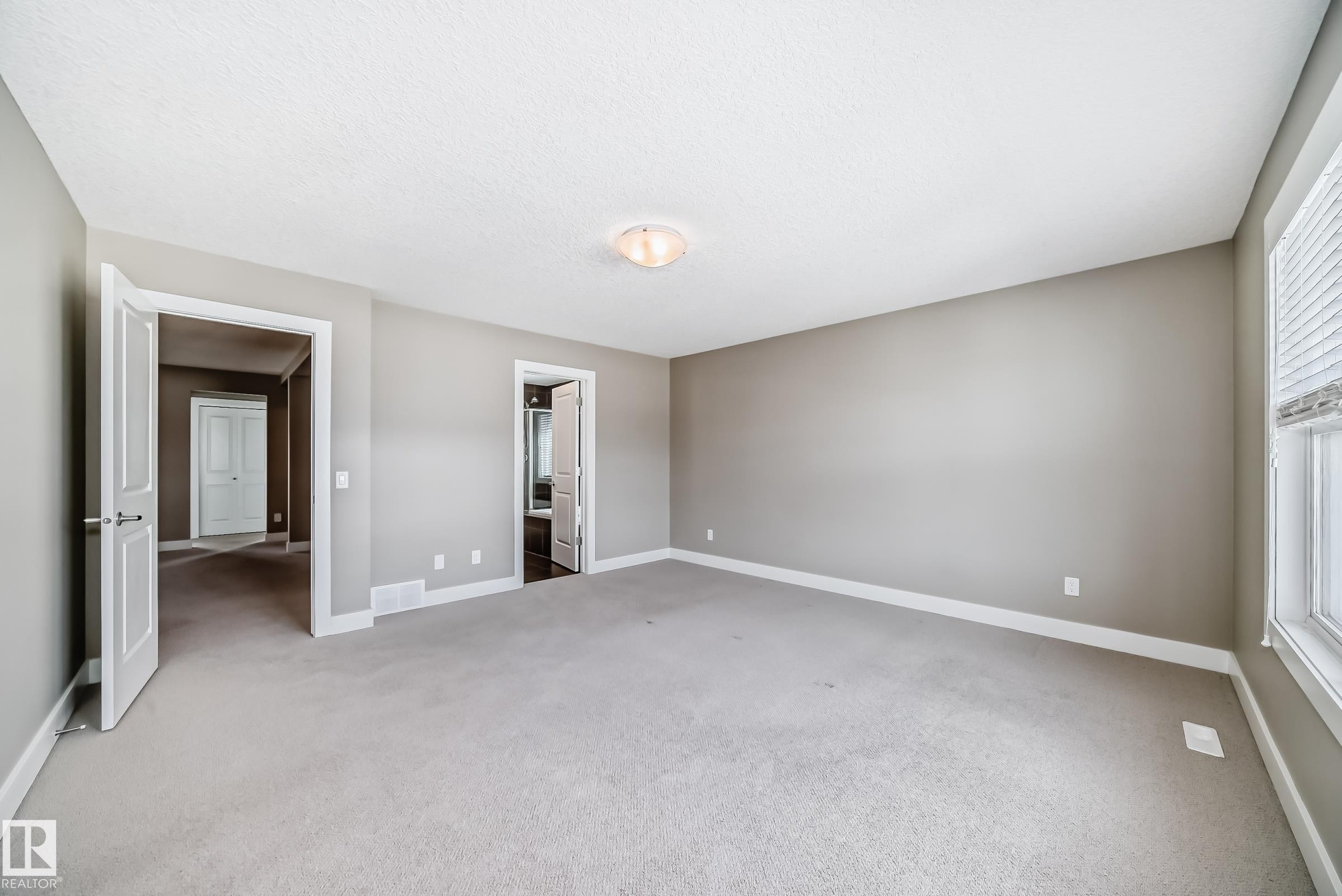 7293 Morgan Road, Edmonton, AB - Indoor Photo Showing Other Room