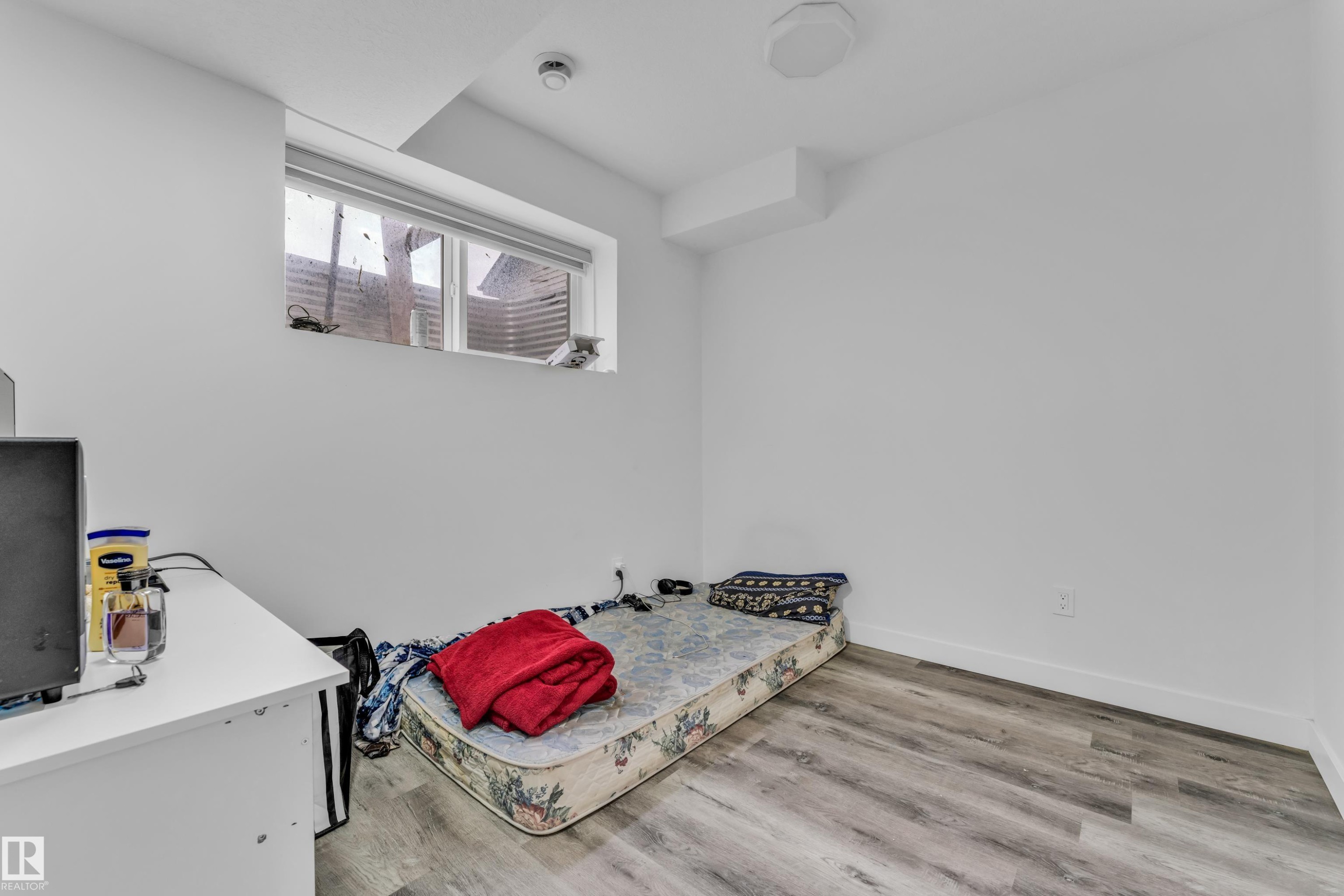3016 4 Street, Edmonton, AB - Indoor