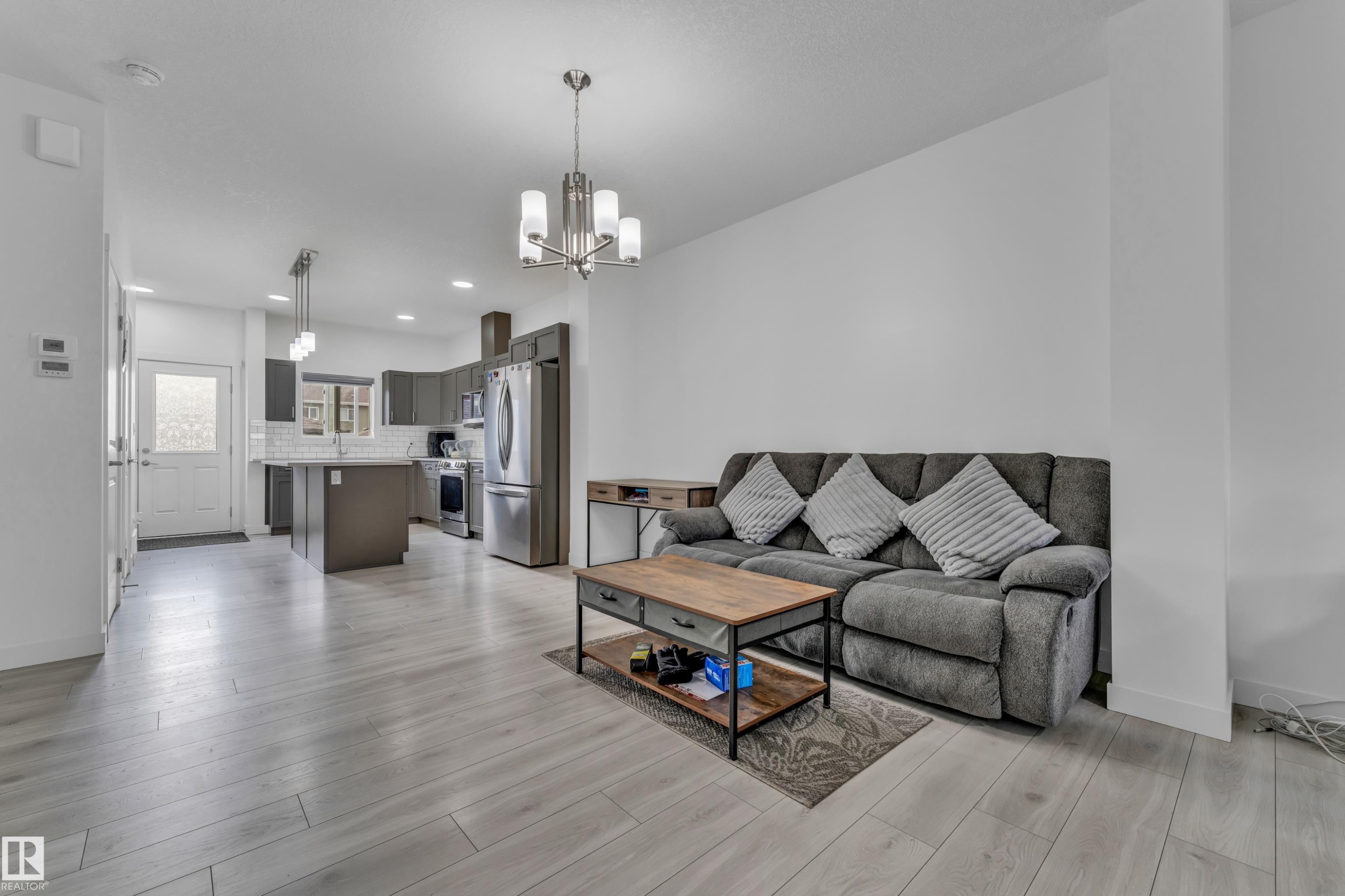 3016 4 Street, Edmonton, AB - Indoor Photo Showing Other Room