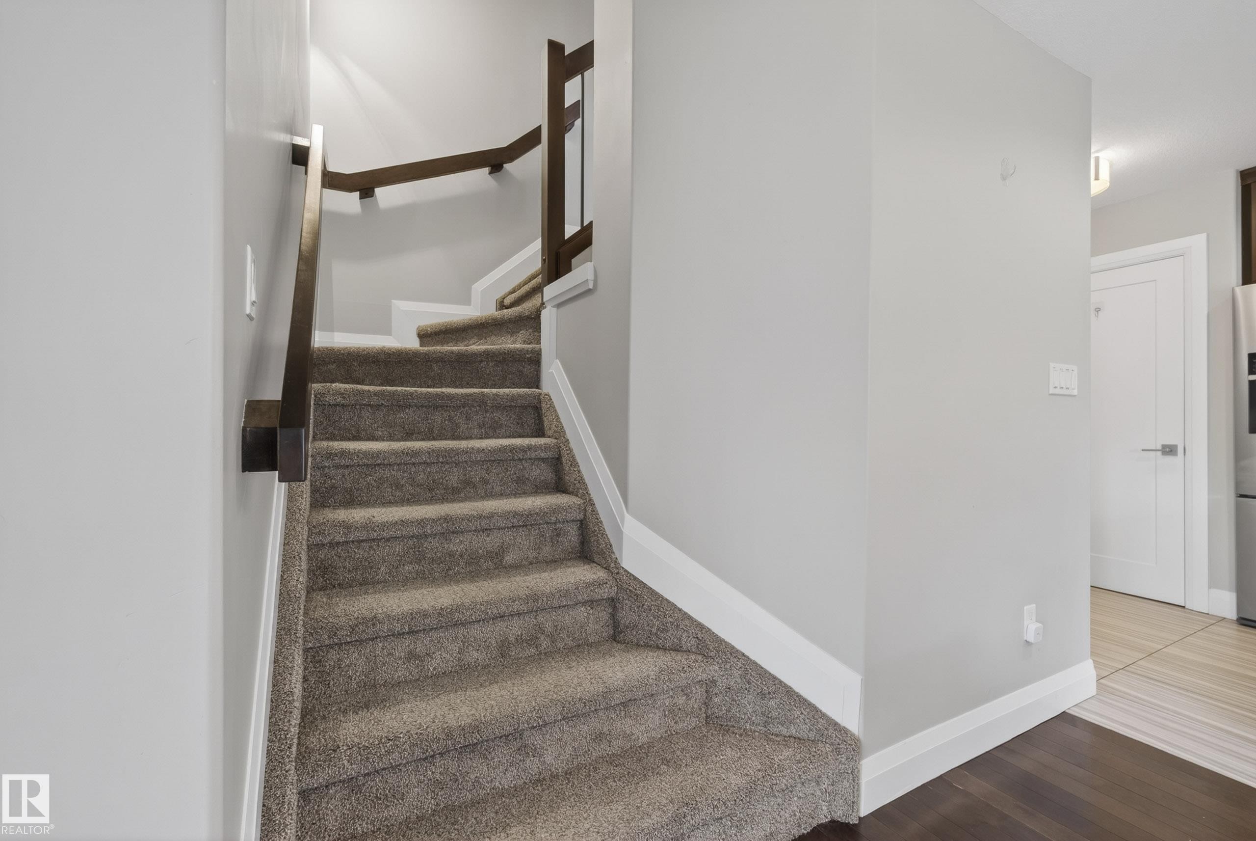 7008 97 Street, Edmonton, AB - Indoor Photo Showing Other Room