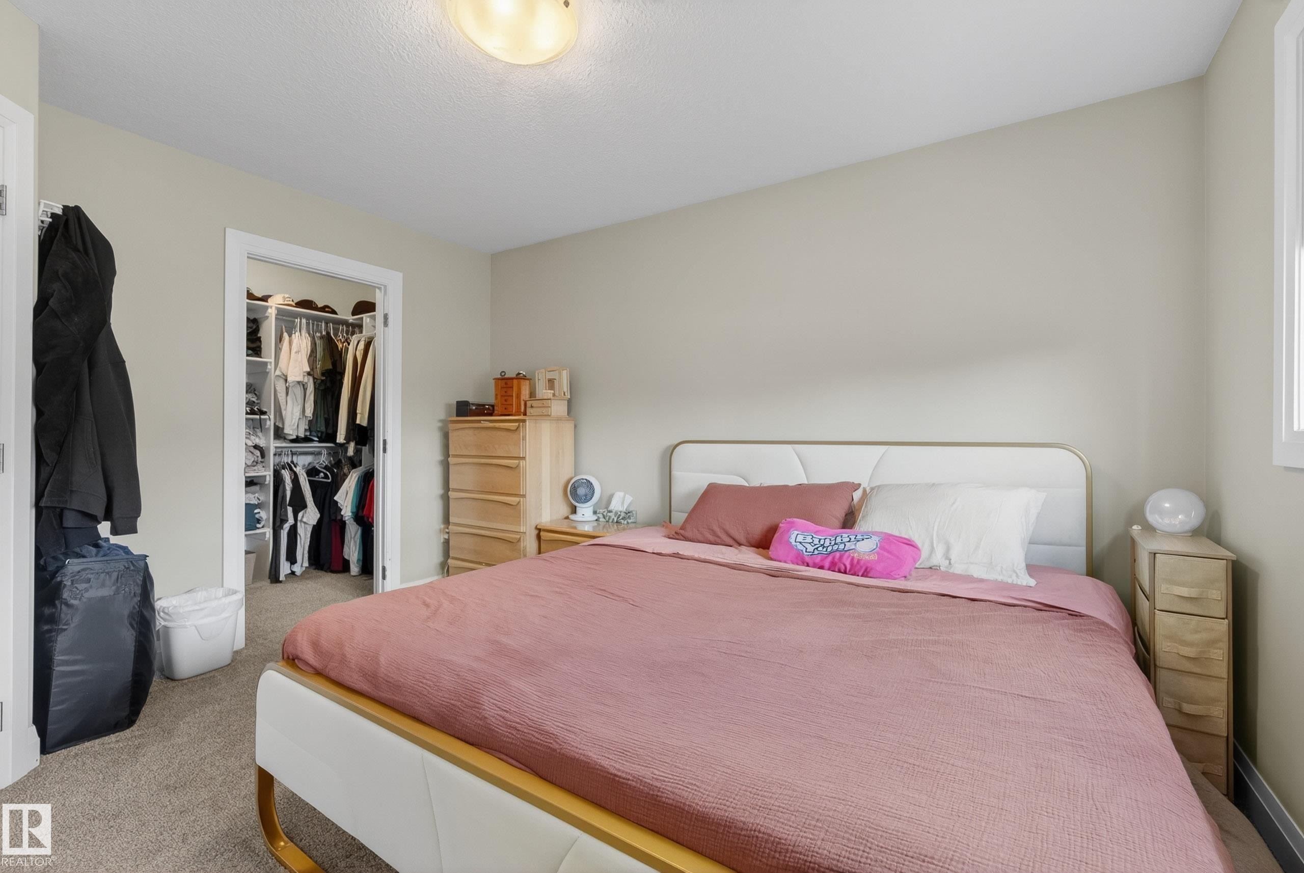 7008 97 Street, Edmonton, AB - Indoor Photo Showing Bedroom