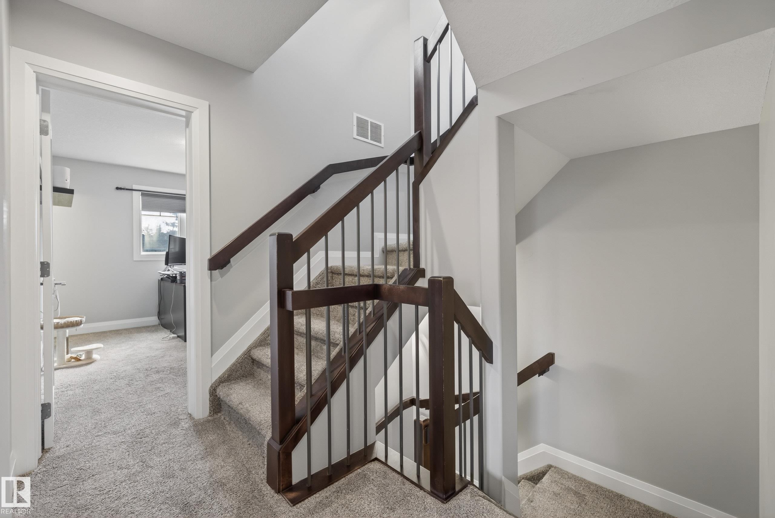 7008 97 Street, Edmonton, AB - Indoor Photo Showing Other Room