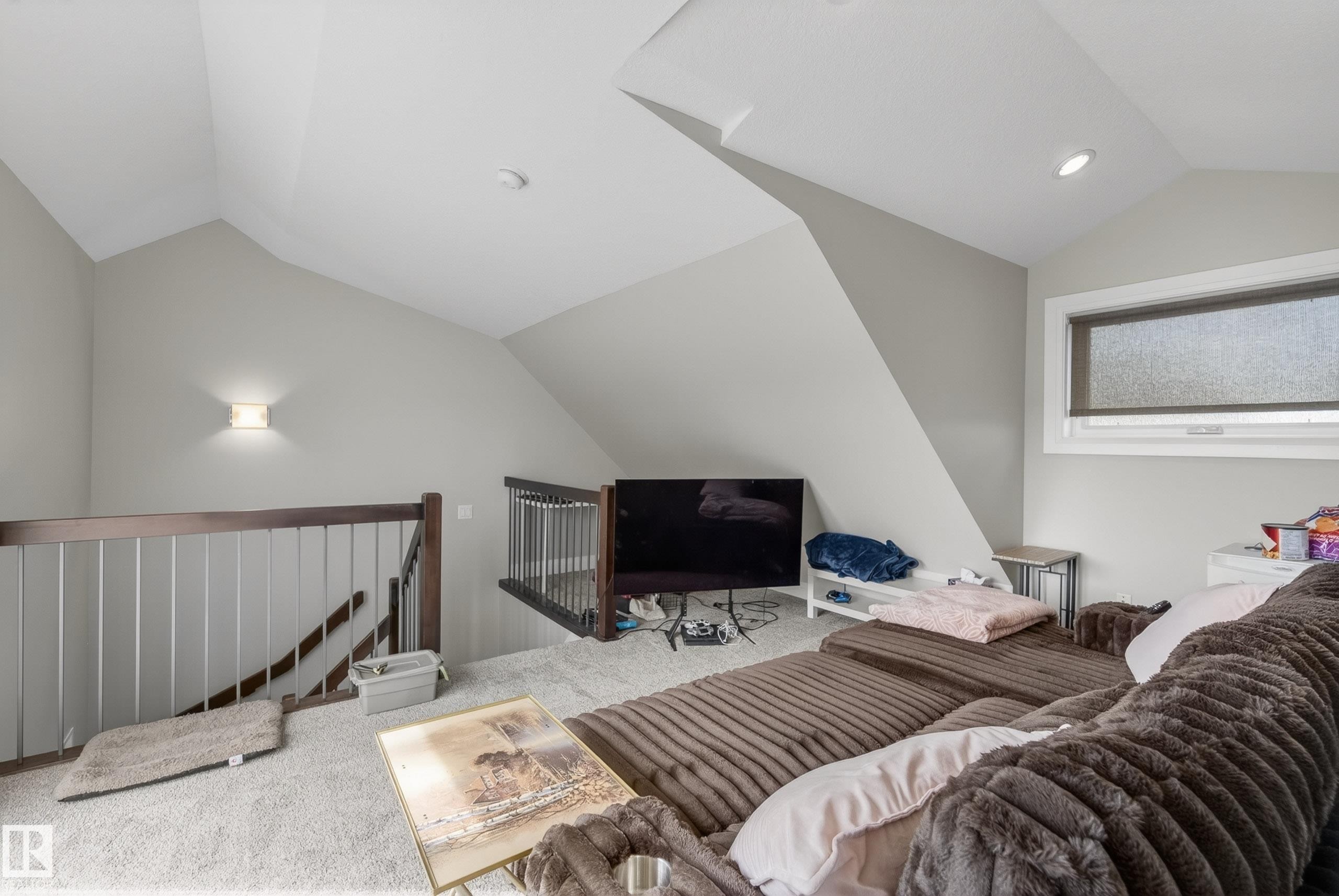 7008 97 Street, Edmonton, AB - Indoor Photo Showing Other Room