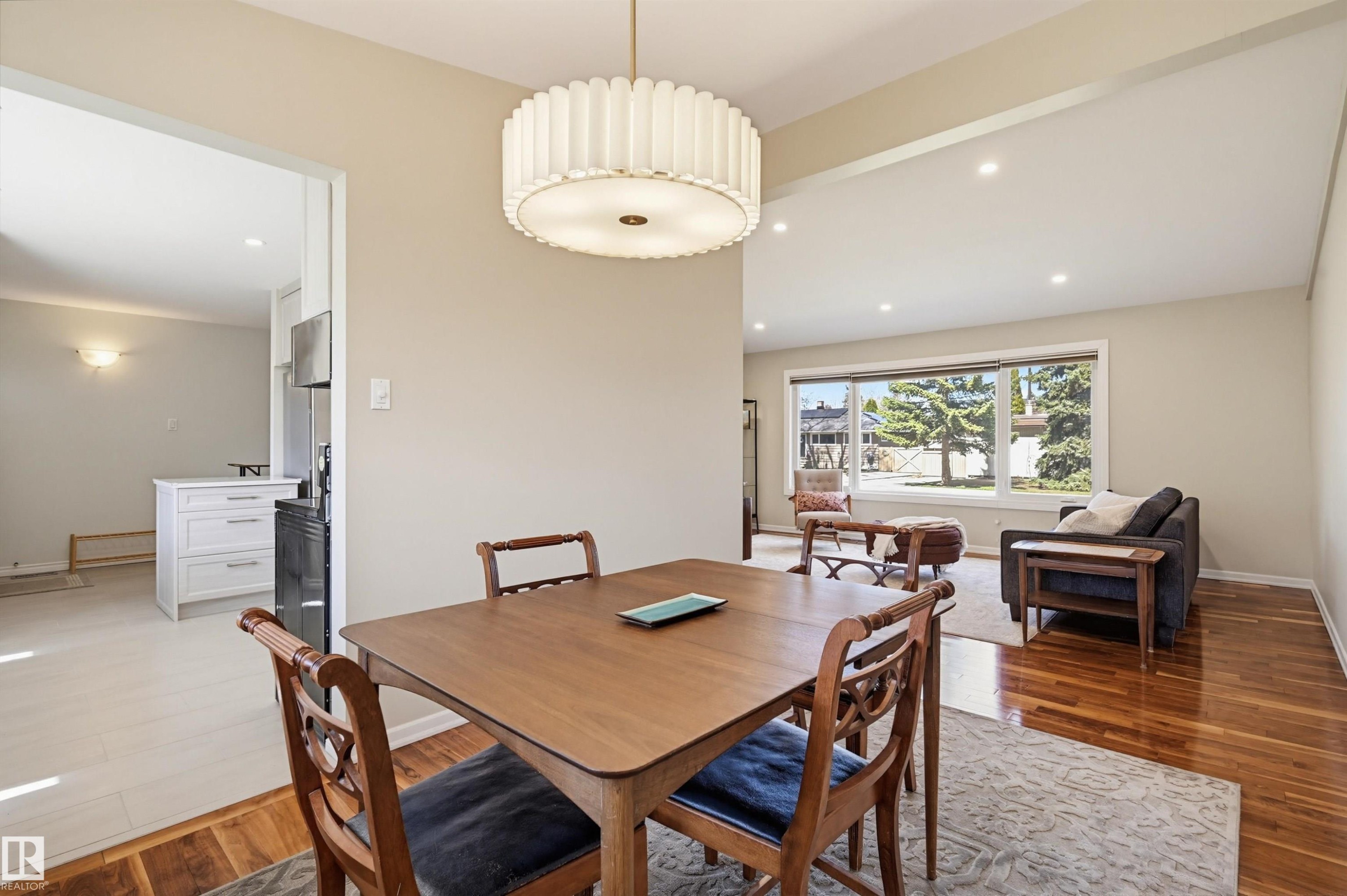 14521 85 Avenue, Edmonton, AB - Indoor Photo Showing Dining Room