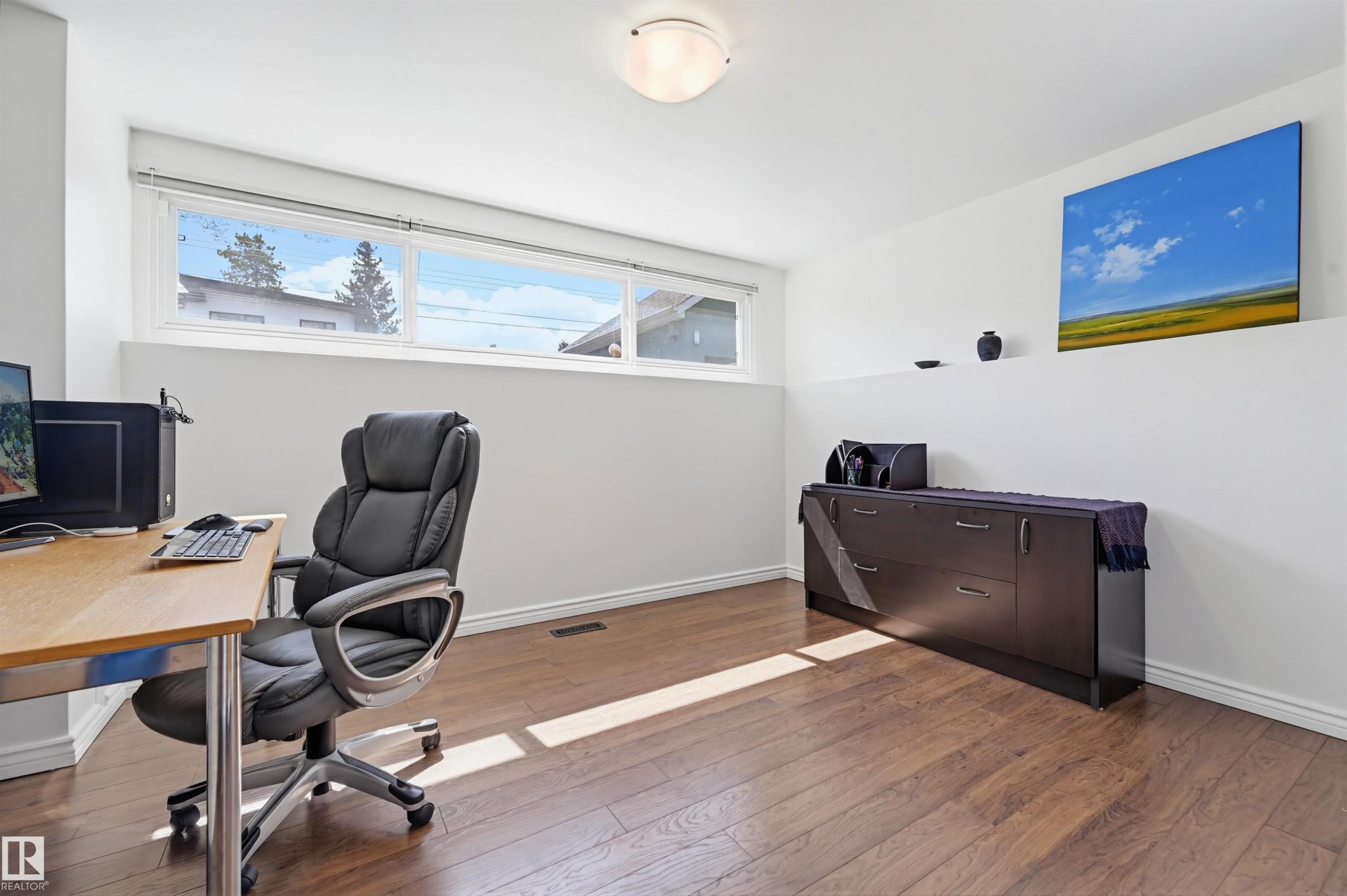 14521 85 Avenue, Edmonton, AB - Indoor Photo Showing Office