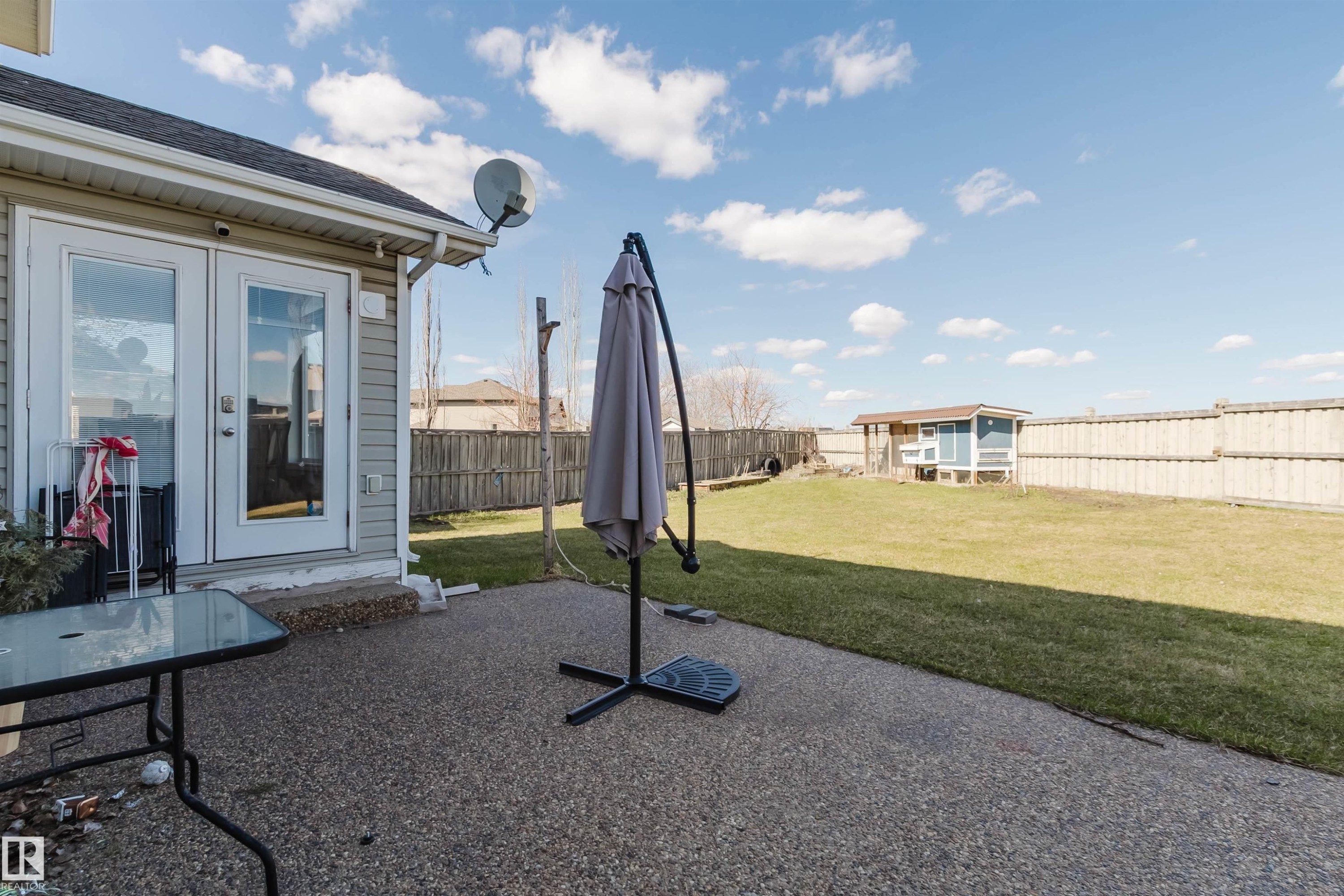 3534 Mclean Crescent, Edmonton, AB - Outdoor