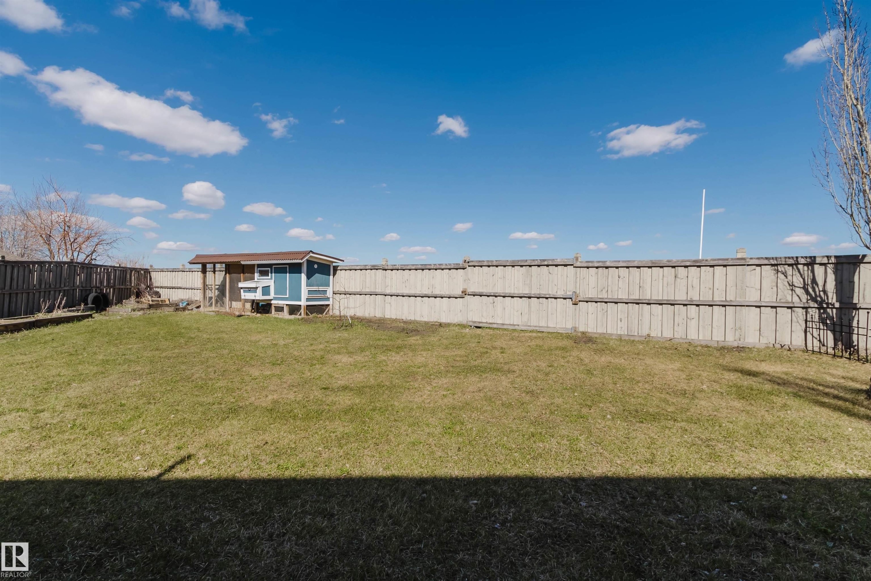 3534 Mclean Crescent, Edmonton, AB - Outdoor