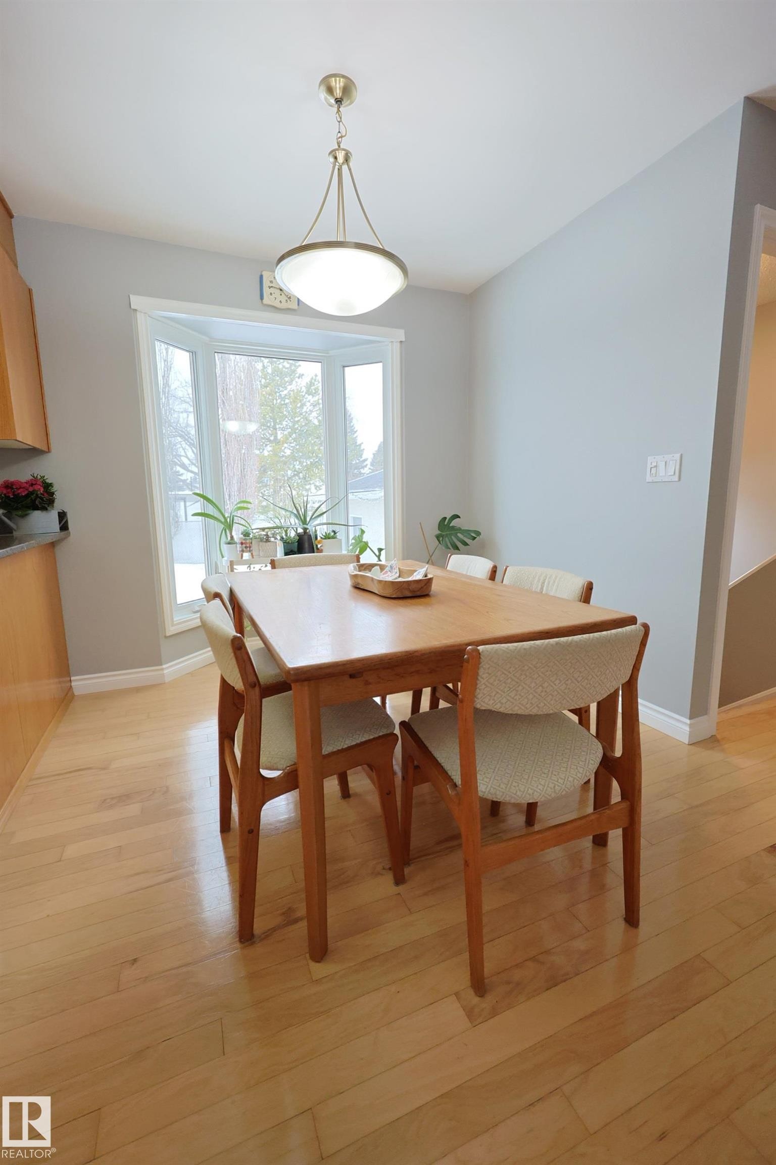 43 Brampton Street, Spruce Grove, AB - Indoor Photo Showing Dining Room
