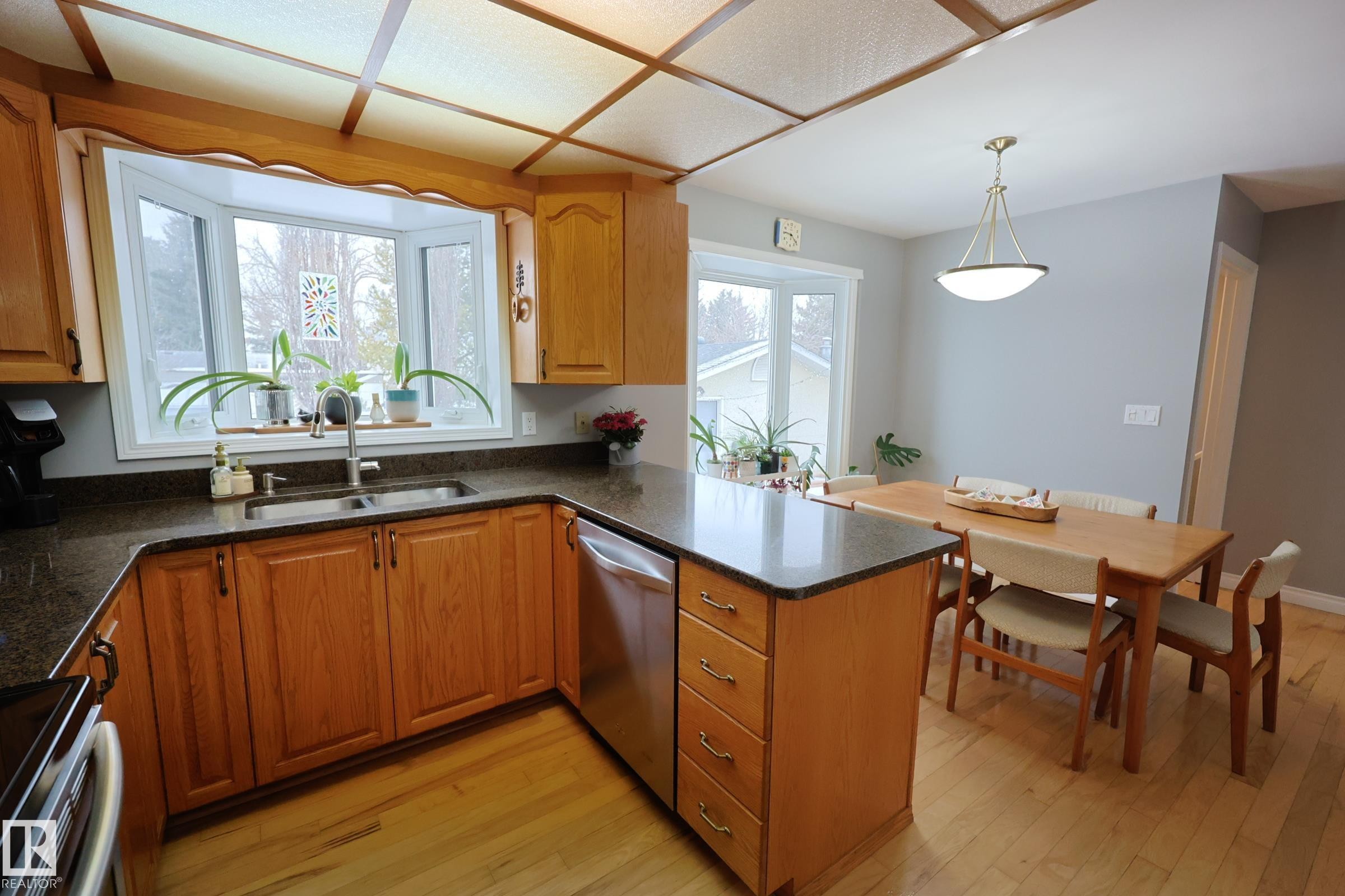 43 Brampton Street, Spruce Grove, AB - Indoor