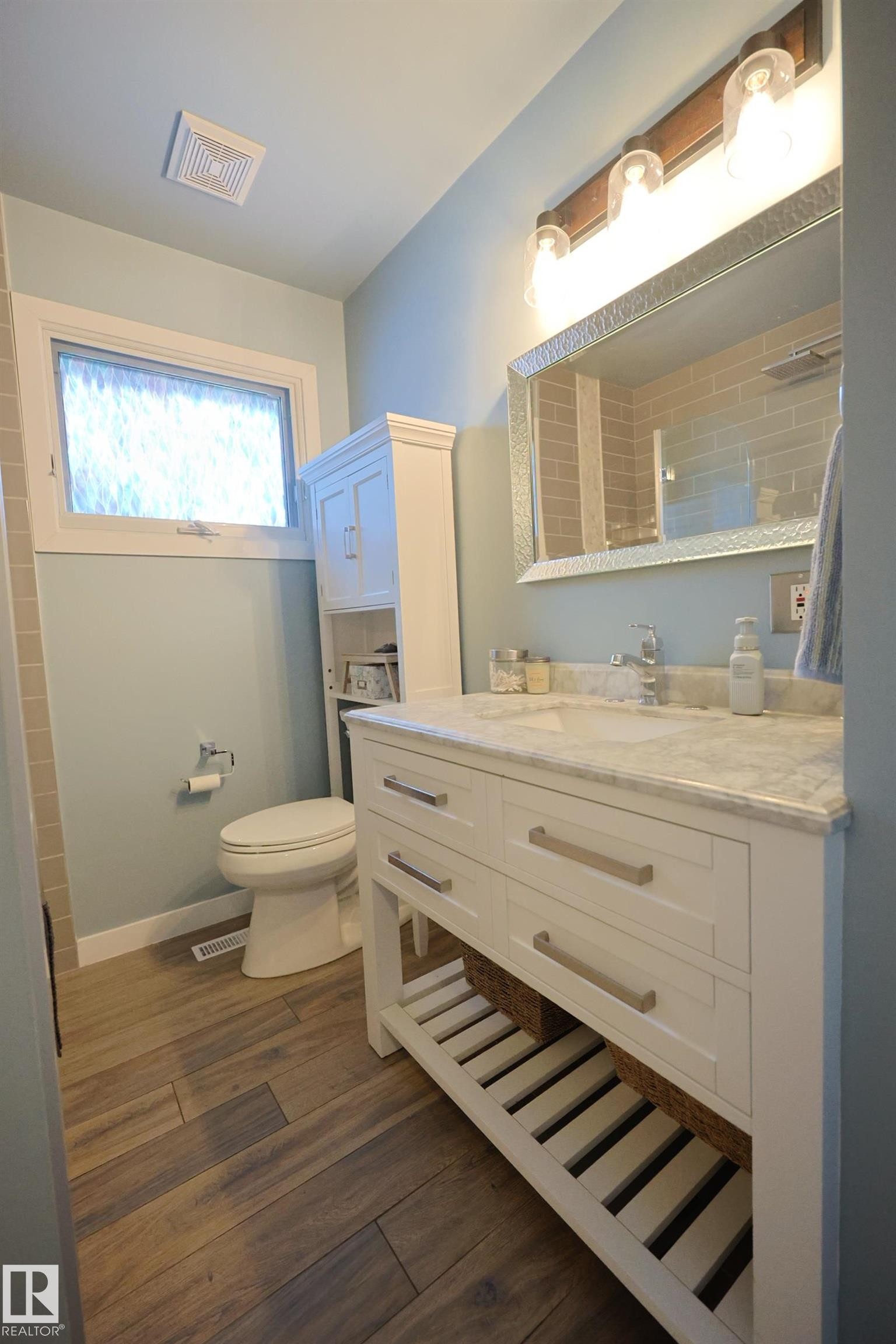 43 Brampton Street, Spruce Grove, AB - Indoor Photo Showing Bathroom