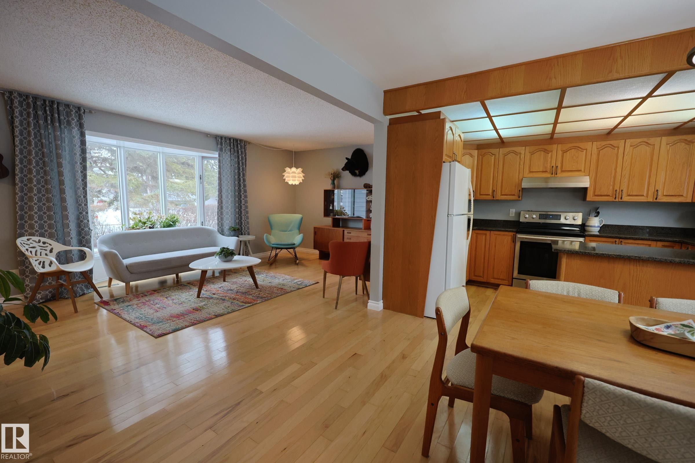 43 Brampton Street, Spruce Grove, AB - Indoor