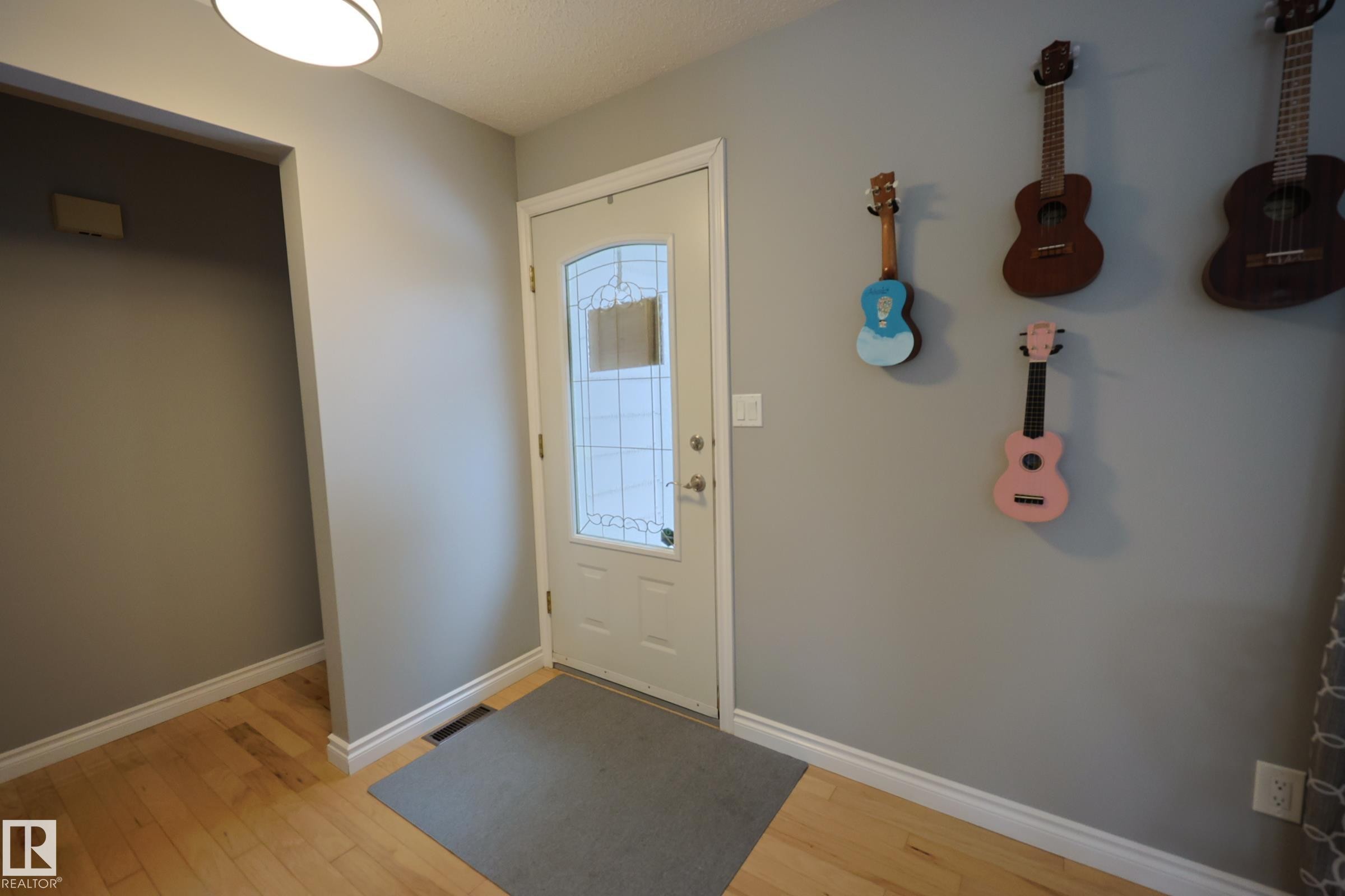 43 Brampton Street, Spruce Grove, AB - Indoor Photo Showing Other Room