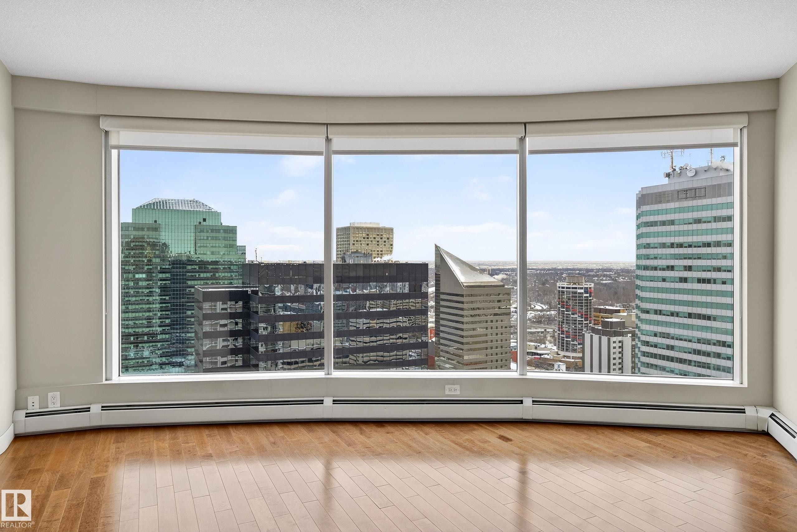 3002 10152 104 Street, Edmonton, AB - Indoor