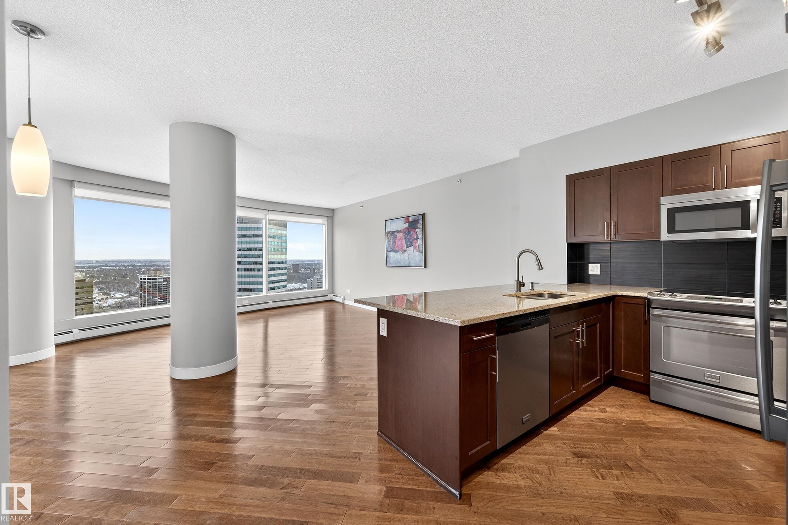 3002 10152 104 Street, Edmonton, AB - Indoor Photo Showing Kitchen