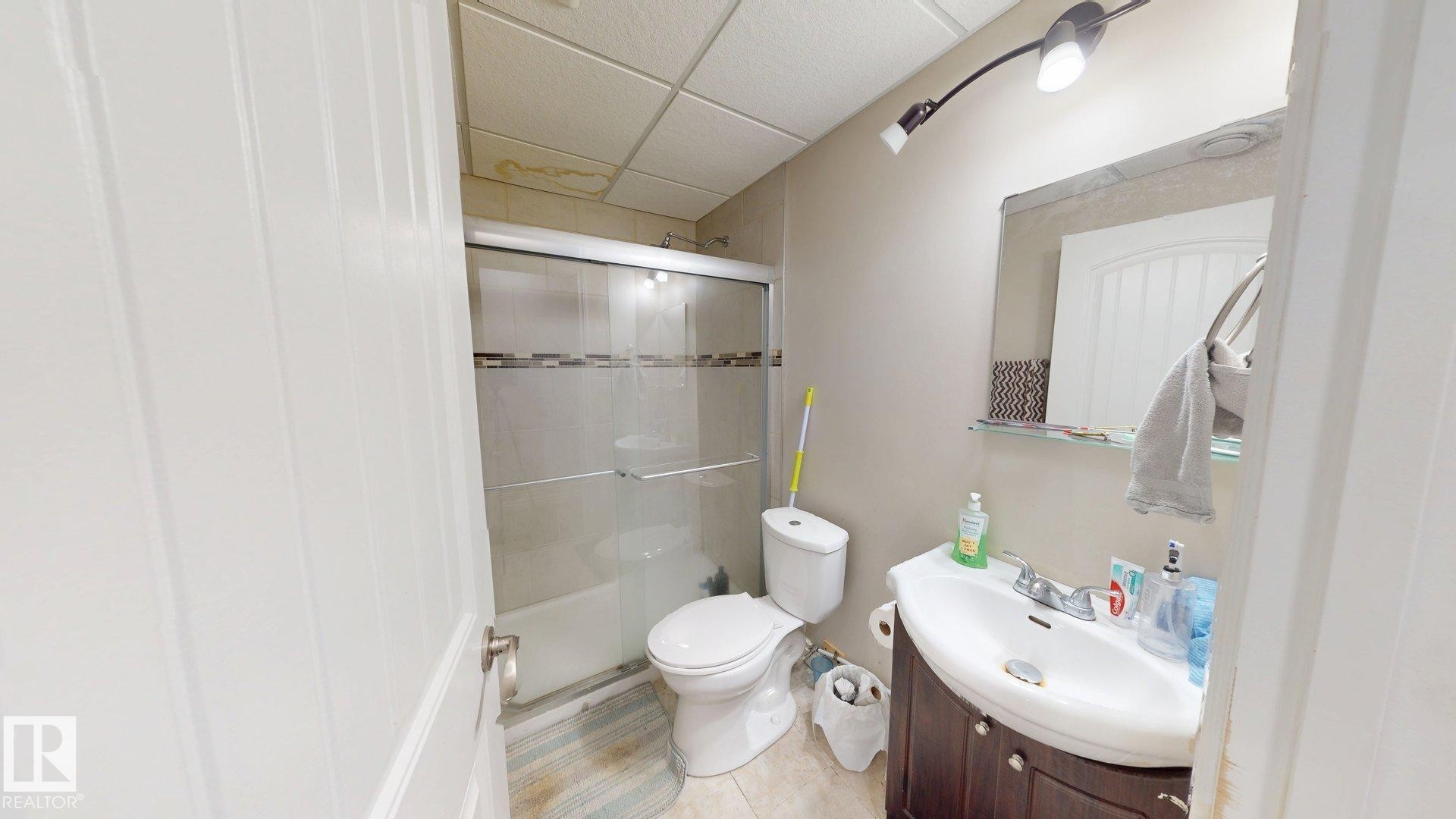 4017 41B Ave, Drayton Valley, AB - Indoor Photo Showing Bathroom