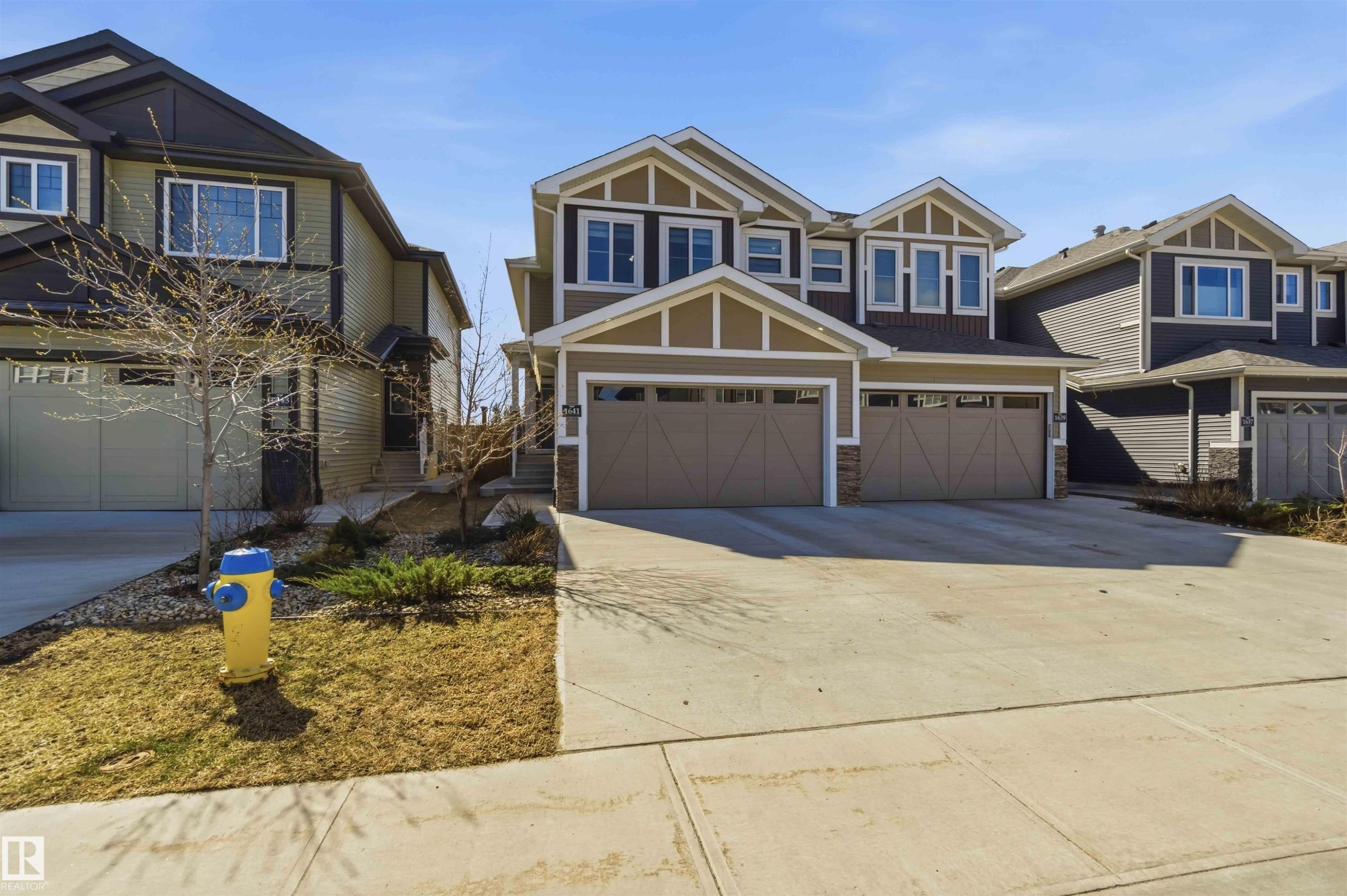 1641 Enright Way, Edmonton, AB - Outdoor With Facade