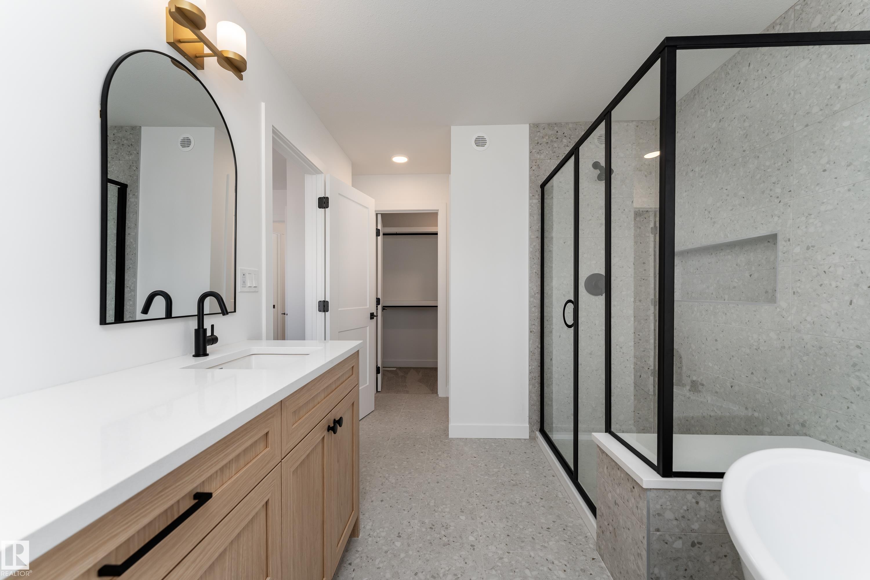 12 Gable Common, Spruce Grove, AB - Indoor Photo Showing Bathroom