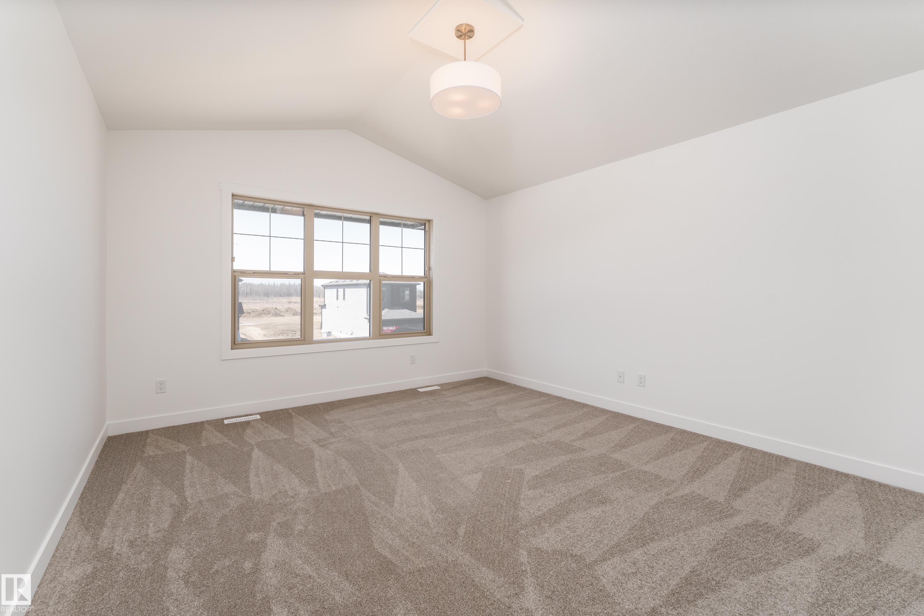 12 Gable Common, Spruce Grove, AB - Indoor Photo Showing Other Room