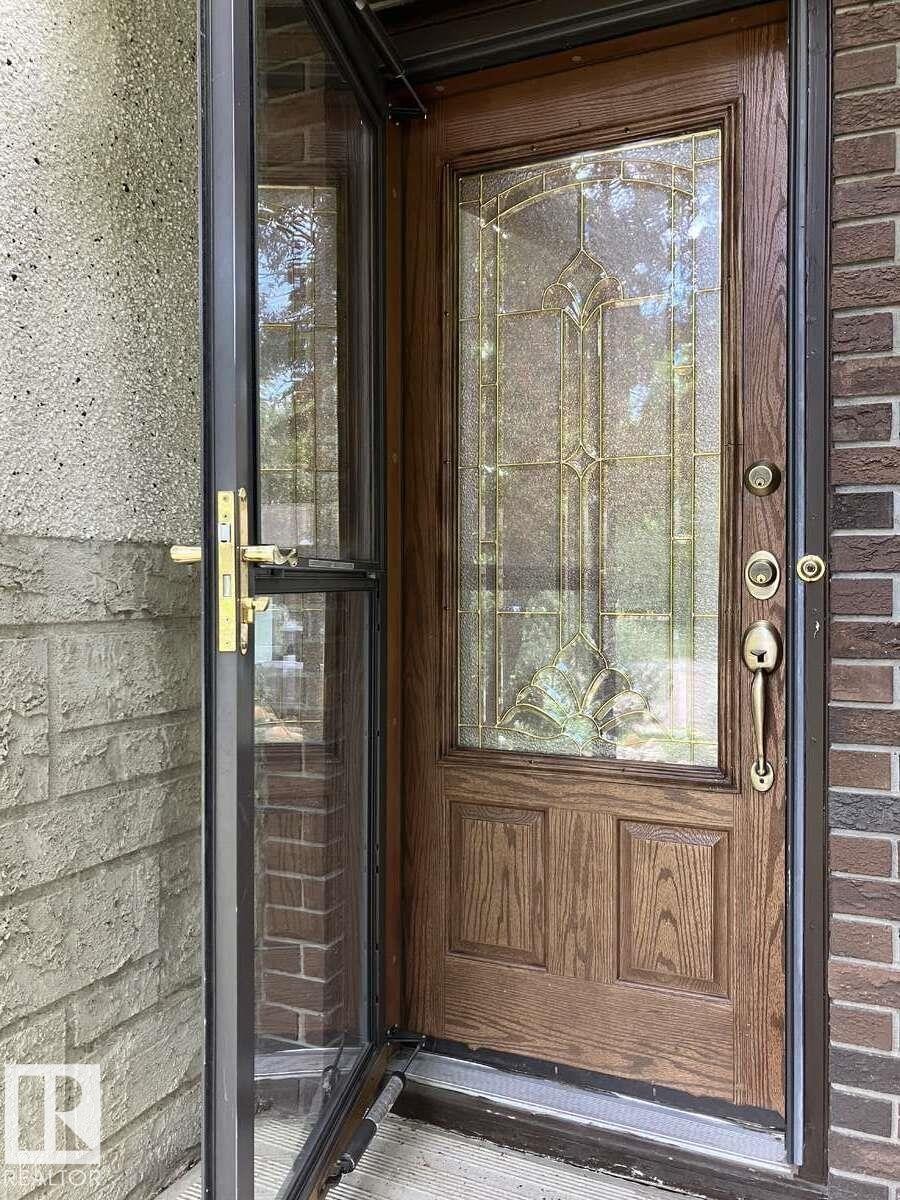 15212 86 Avenue, Edmonton, AB - Indoor Photo Showing Other Room