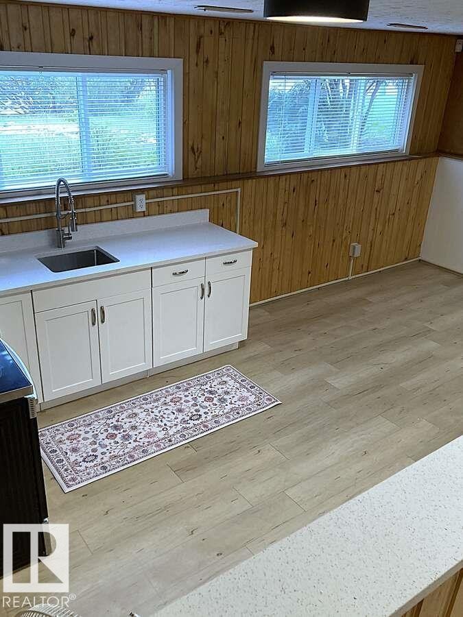15212 86 Avenue, Edmonton, AB - Indoor