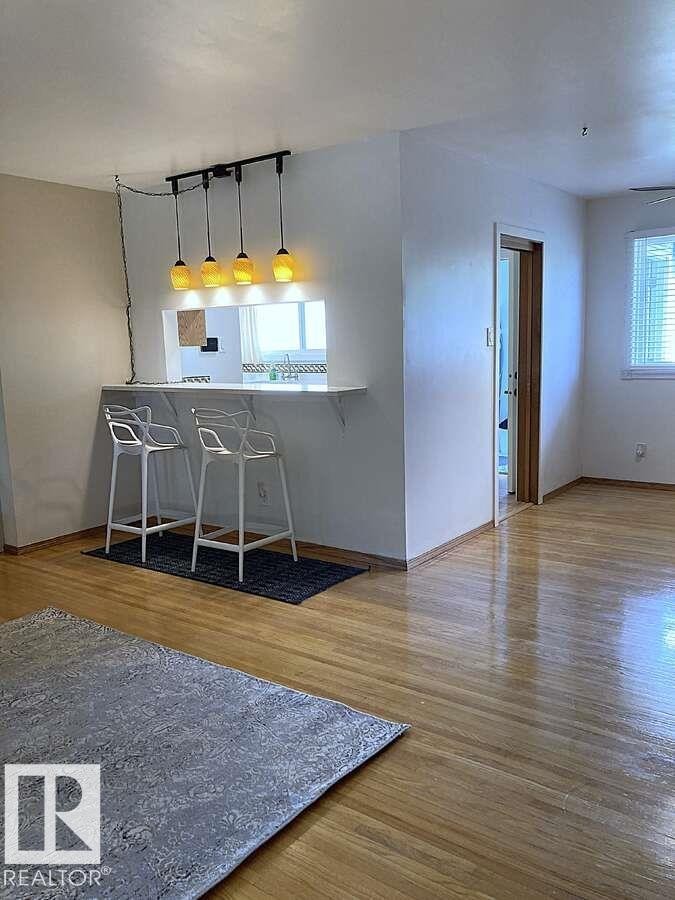 15212 86 Avenue, Edmonton, AB - Indoor Photo Showing Other Room