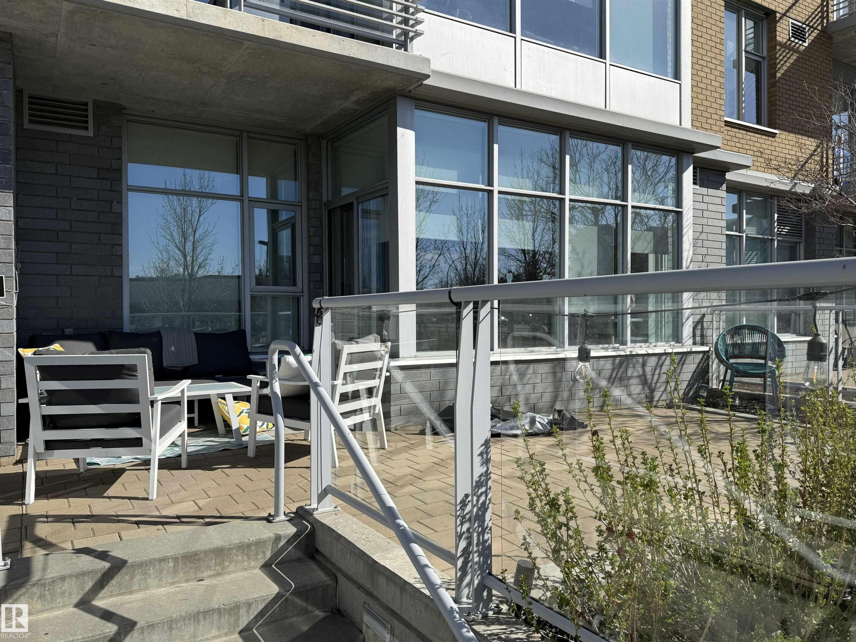 #114 2504 109 St Nw, Edmonton, AB - Outdoor