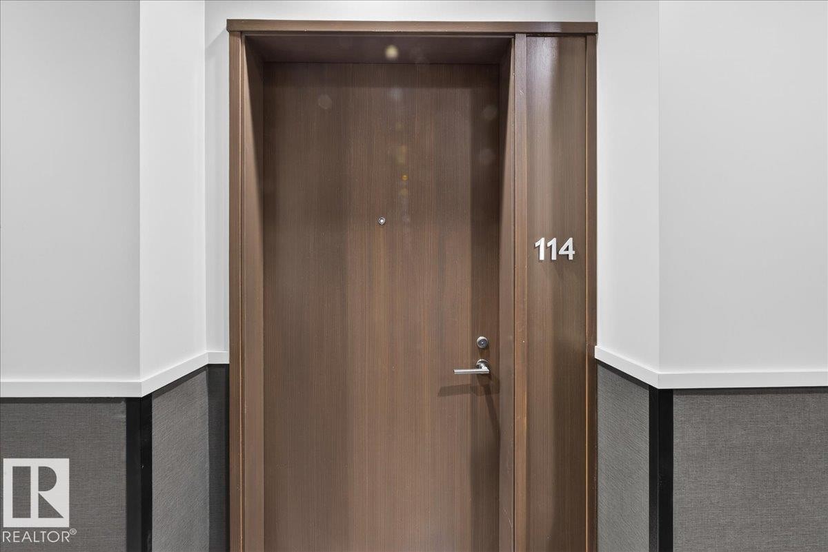 #114 2504 109 St Nw, Edmonton, AB - Indoor Photo Showing Other Room