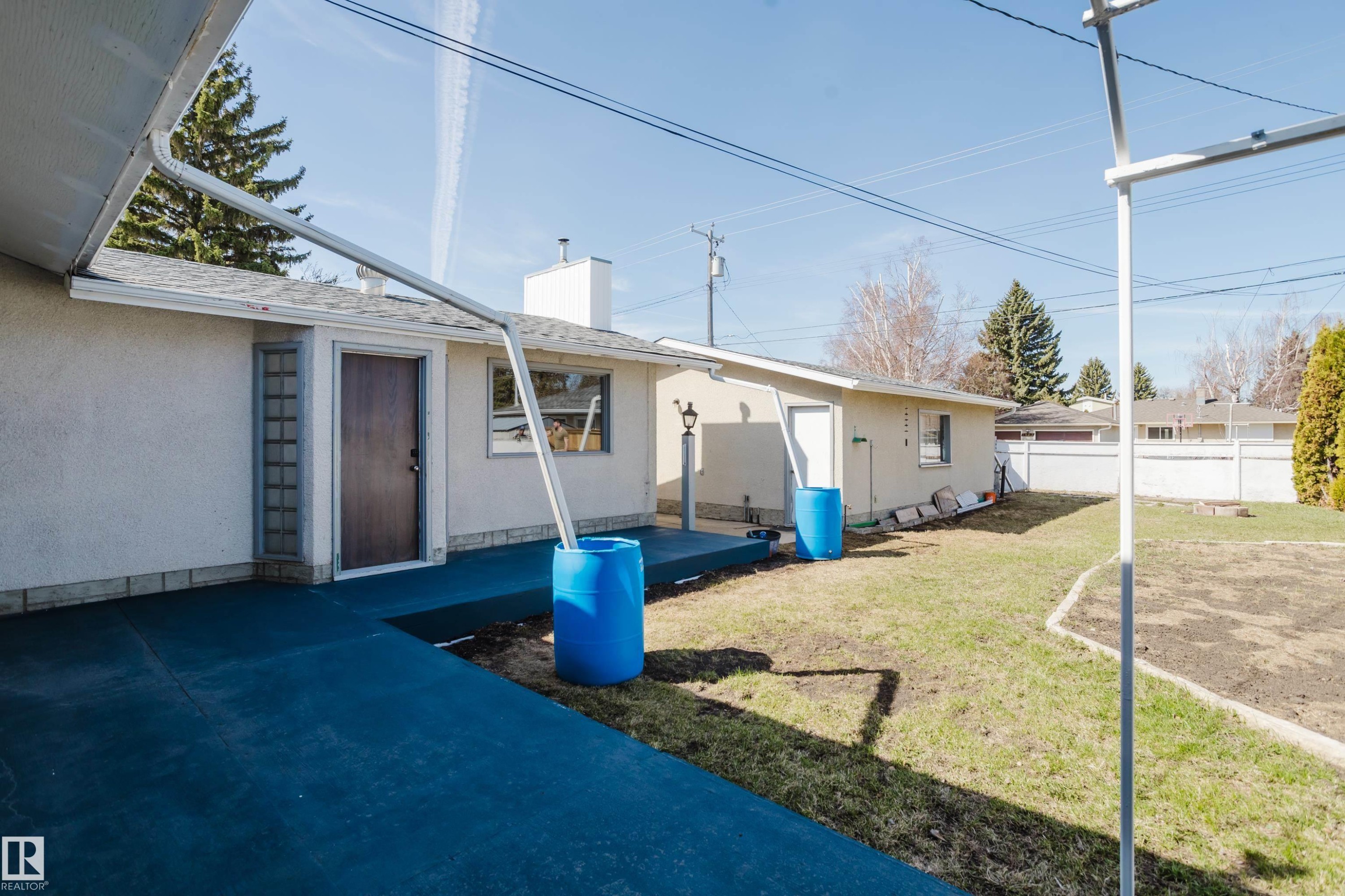 7108 83 Street, Edmonton, AB - Outdoor