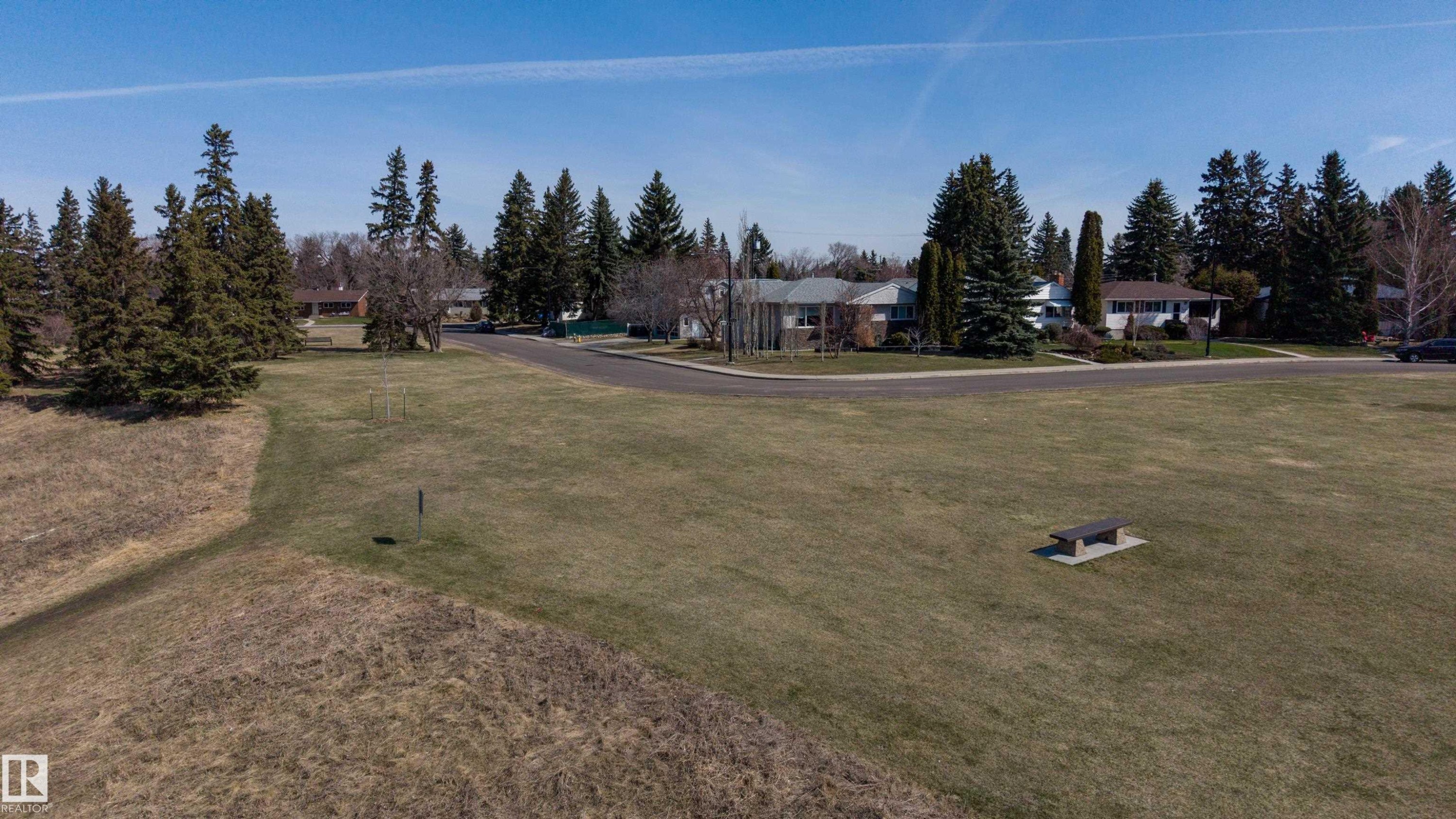7108 83 Street, Edmonton, AB - Outdoor