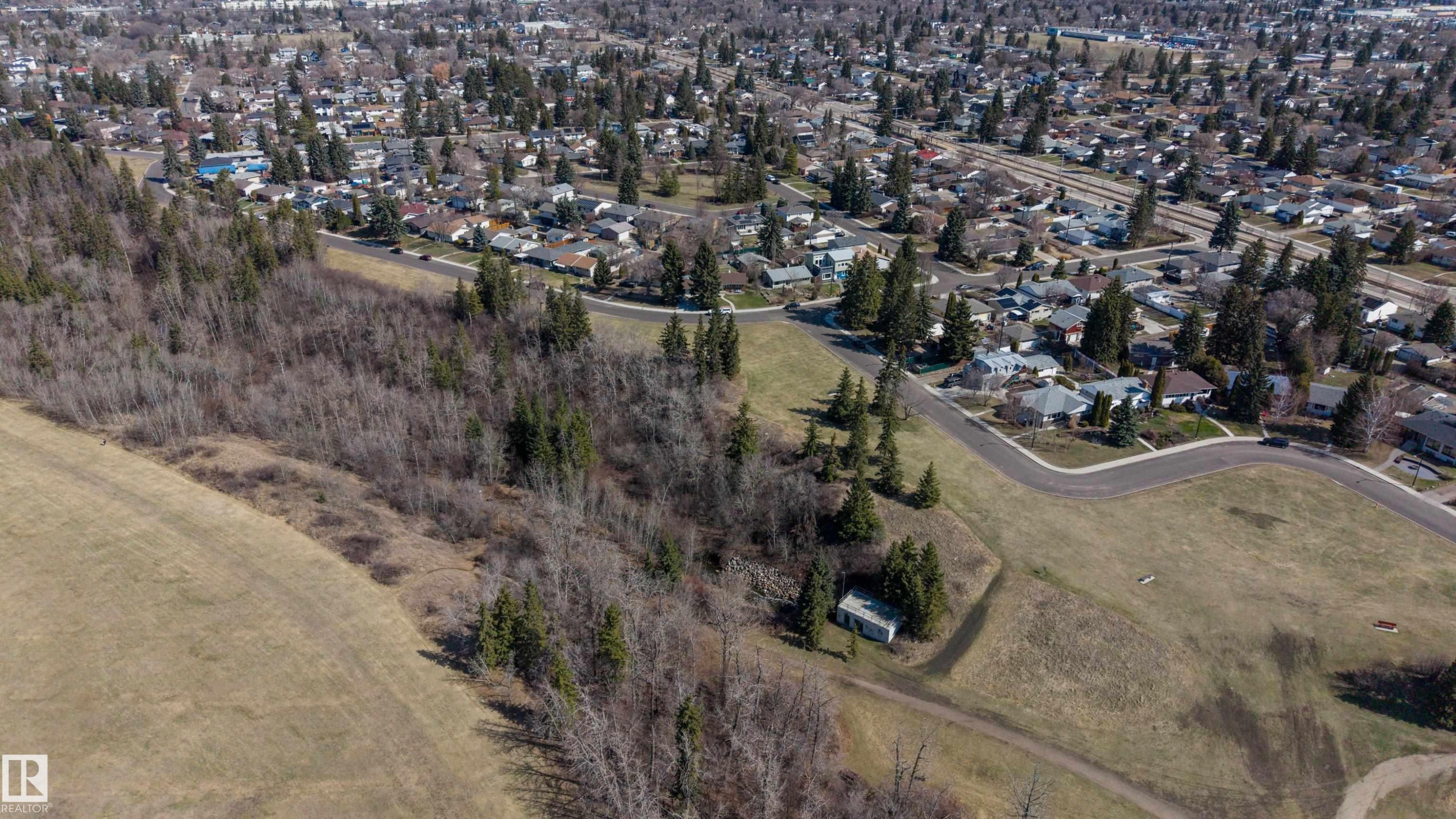 7108 83 Street, Edmonton, AB - Outdoor With View