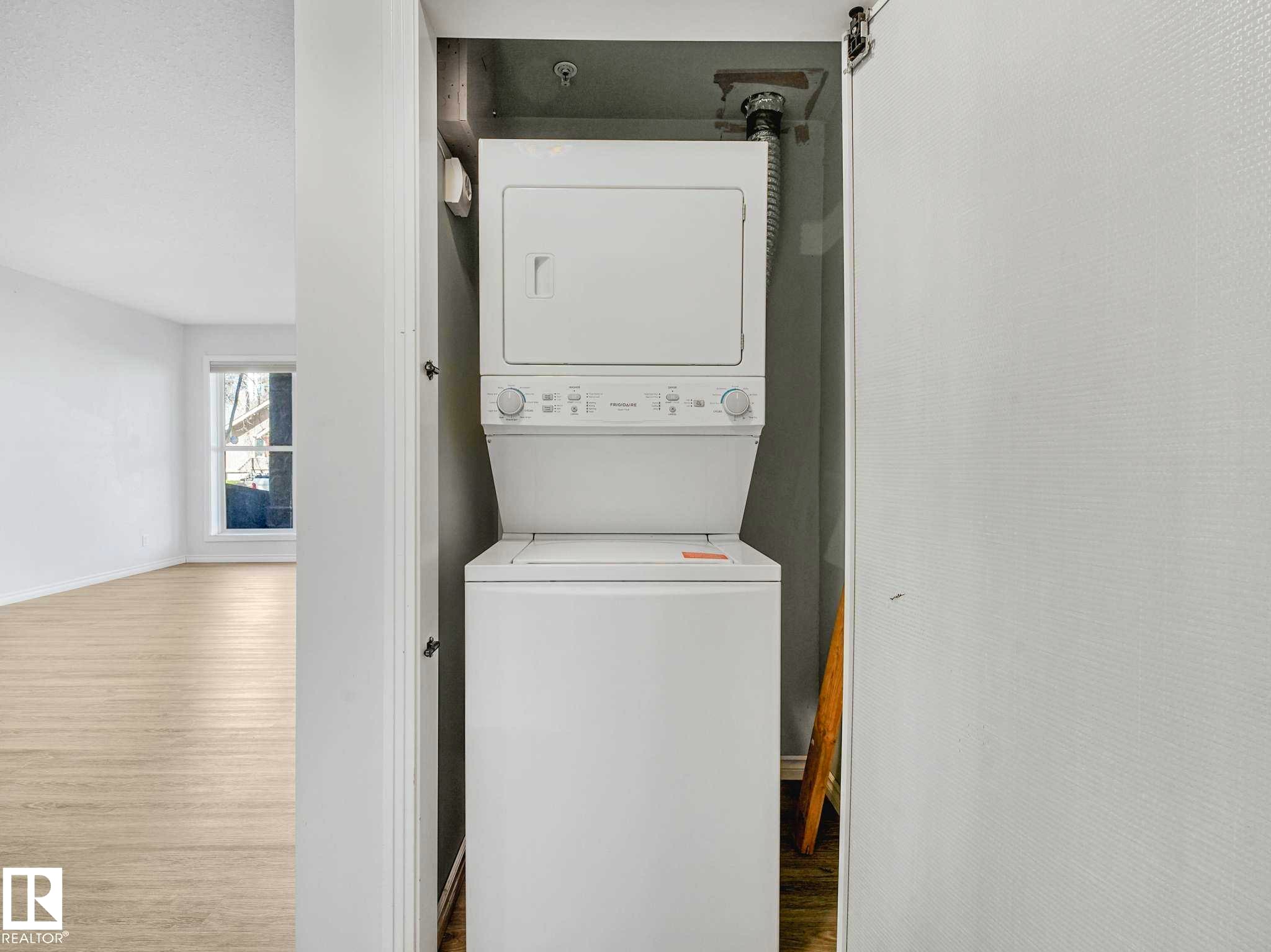 112 11039 83 Avenue, Edmonton, AB - Indoor Photo Showing Laundry Room