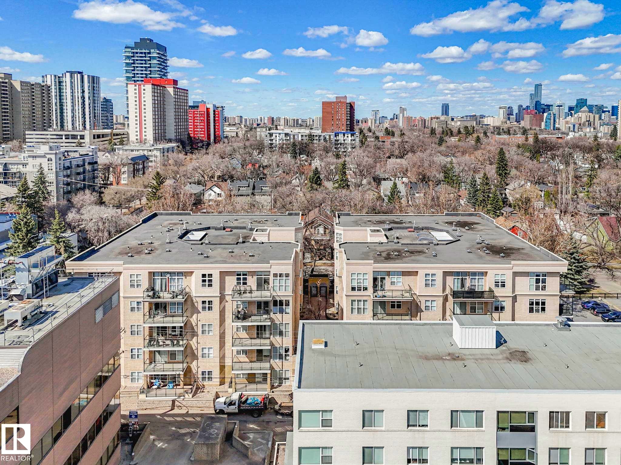 112 11039 83 Avenue, Edmonton, AB - Outdoor With View