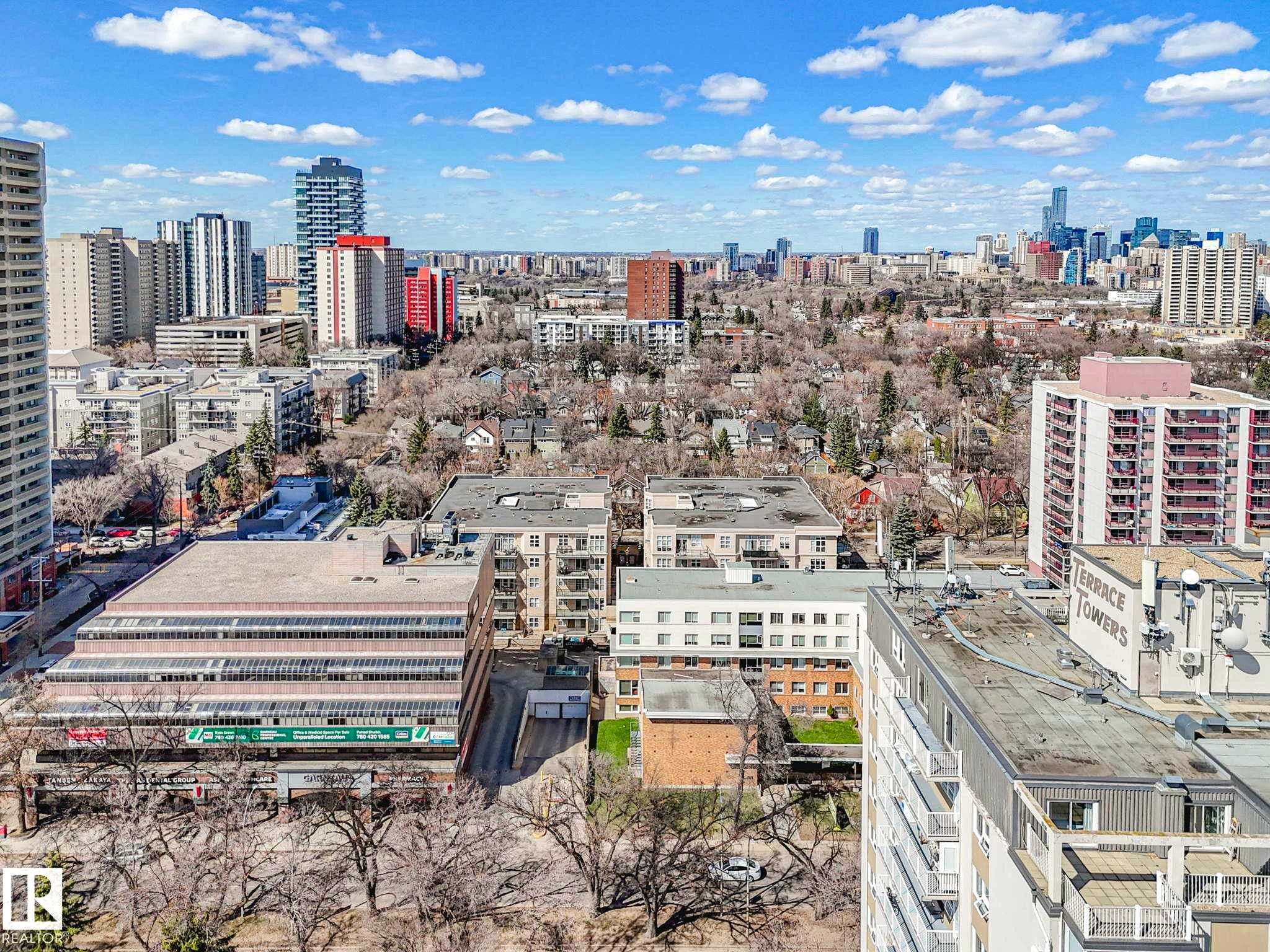 112 11039 83 Avenue, Edmonton, AB - Outdoor With View