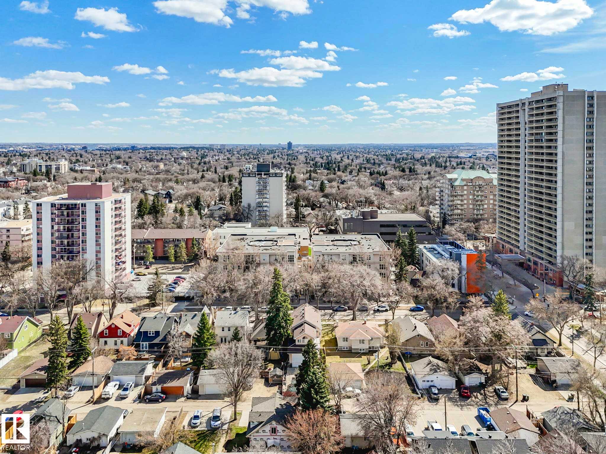 112 11039 83 Avenue, Edmonton, AB - Outdoor With View