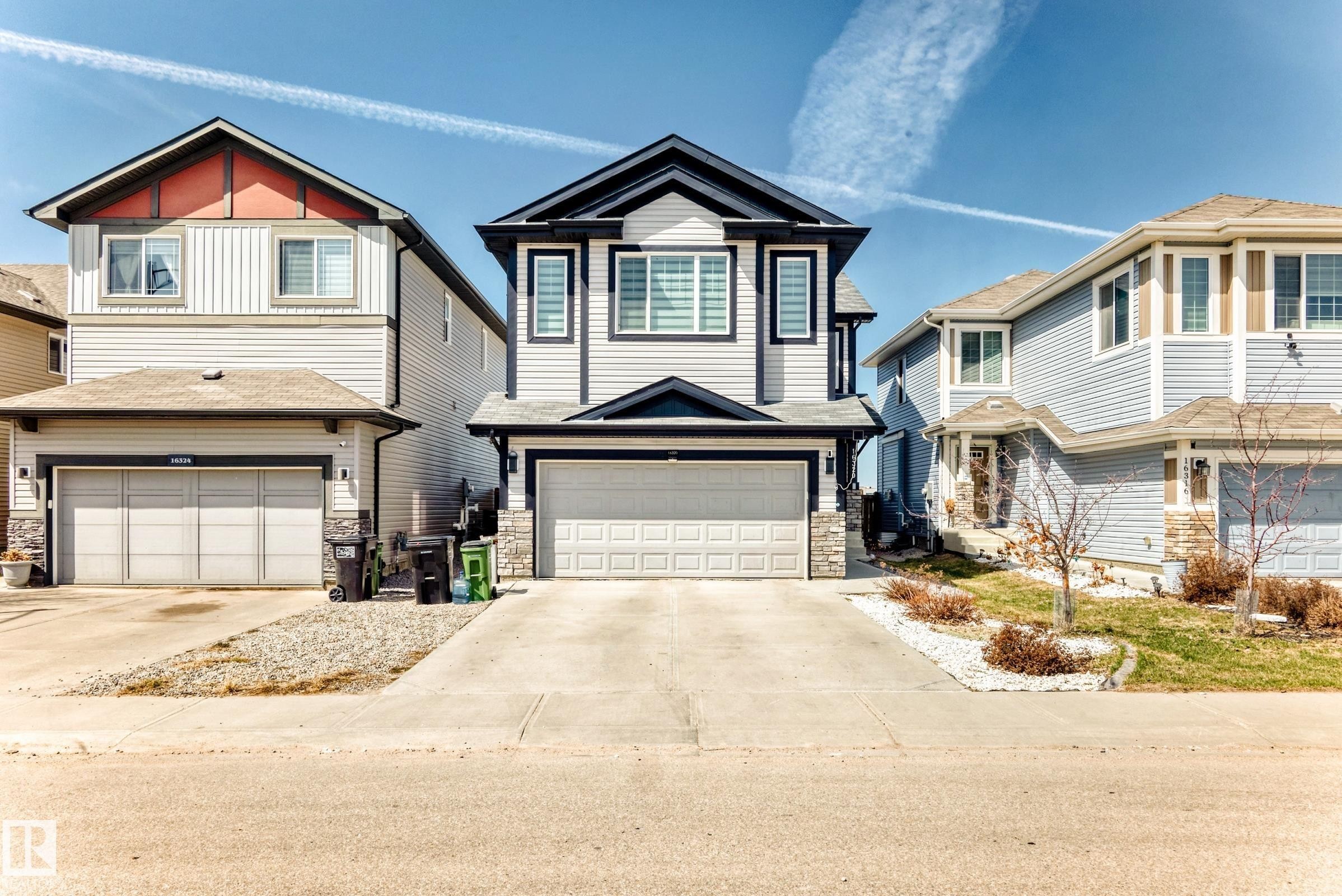 16320 12 Avenue, Edmonton, AB - Outdoor With Facade