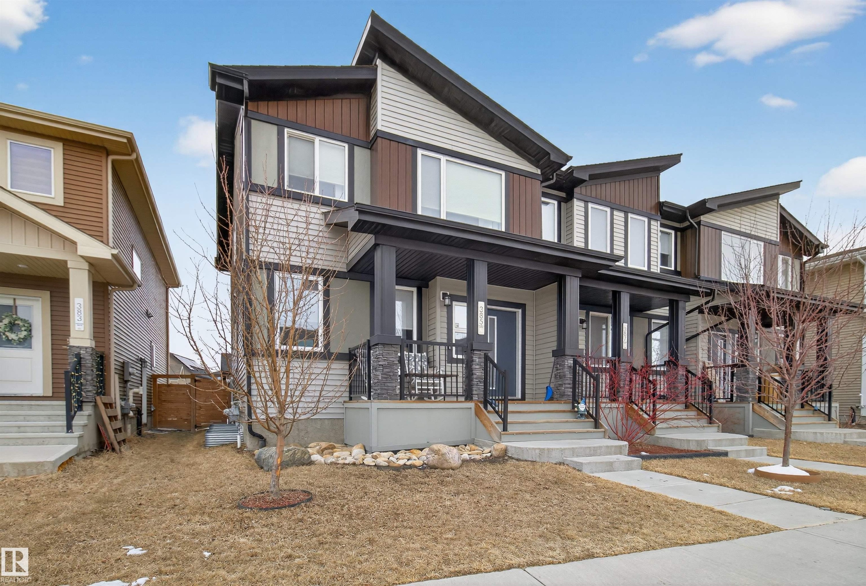 385 Charlesworth Drive, Edmonton, AB - Outdoor With Deck Patio Veranda With Facade