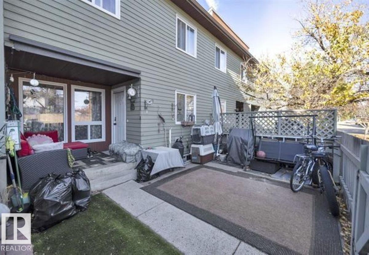 5451 Hill View Crescent, Edmonton, AB - Outdoor With Deck Patio Veranda With Exterior