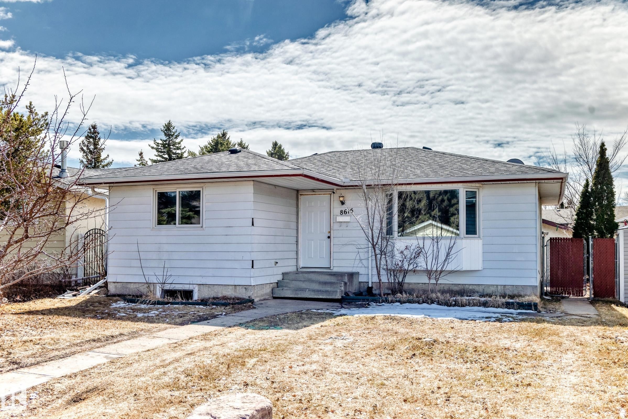 8615 42A Avenue, Edmonton, AB - Outdoor