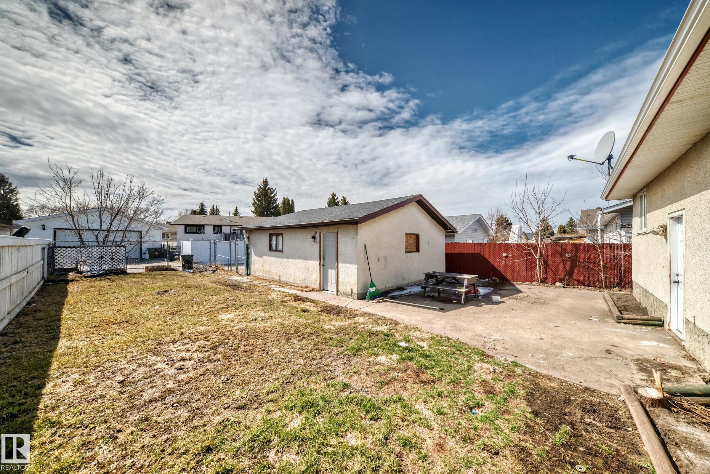 8615 42A Avenue, Edmonton, AB - Outdoor