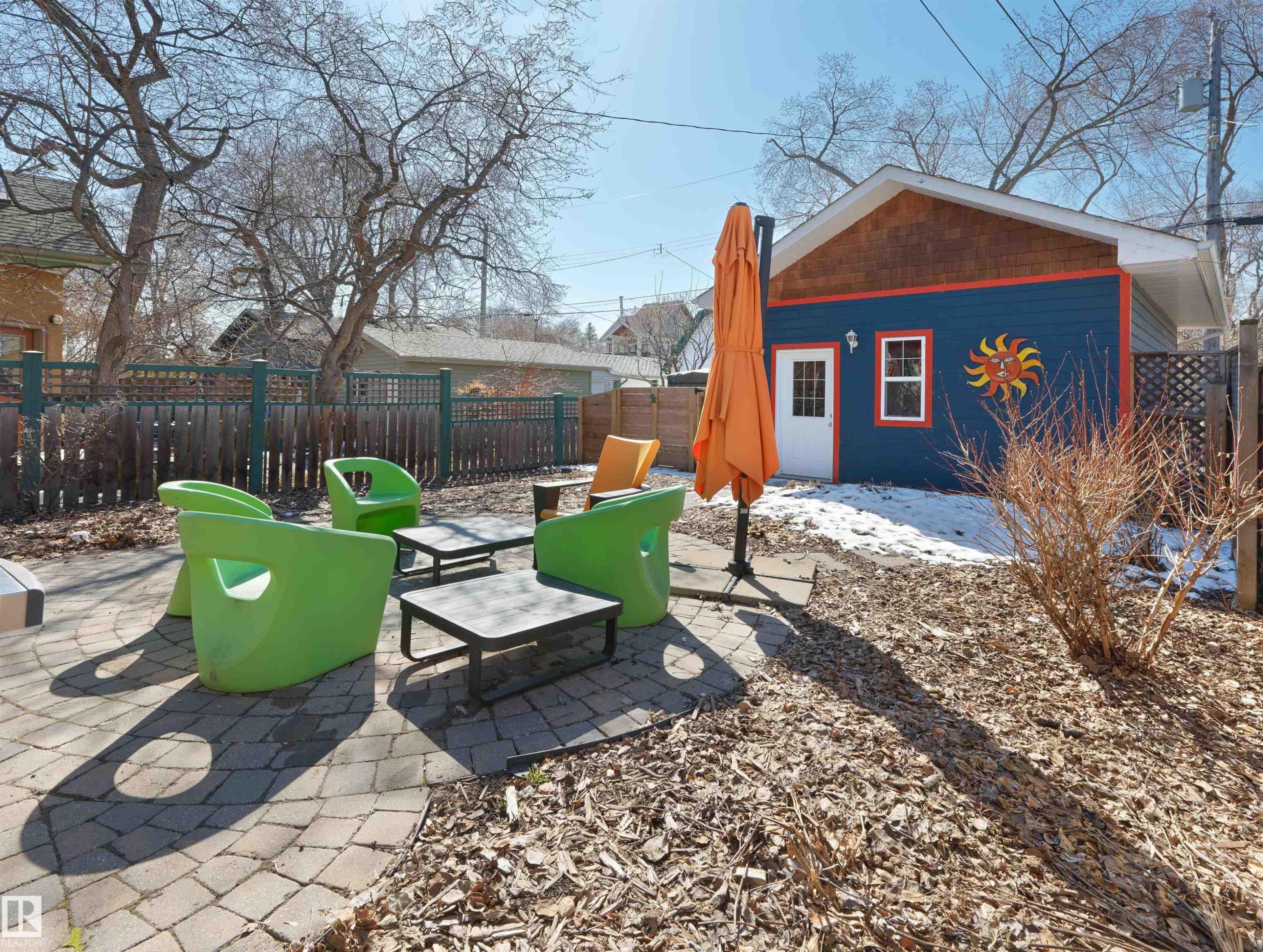 9815 90 Avenue, Edmonton, AB - Outdoor