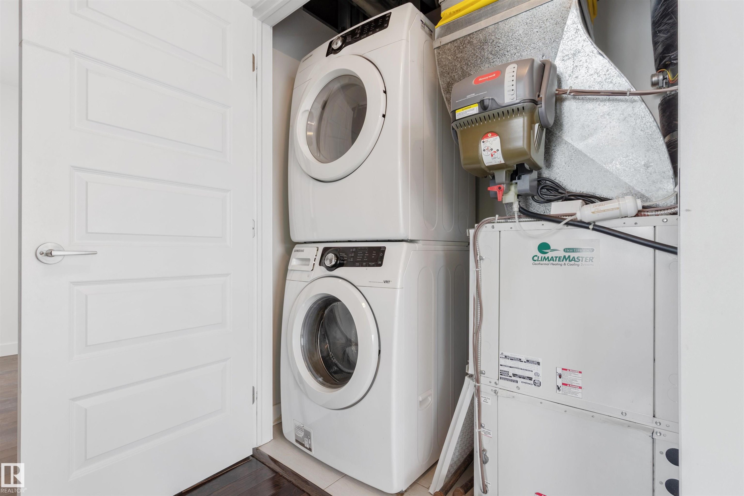 #1901 10388 105 St Nw, Edmonton, AB - Indoor Photo Showing Laundry Room