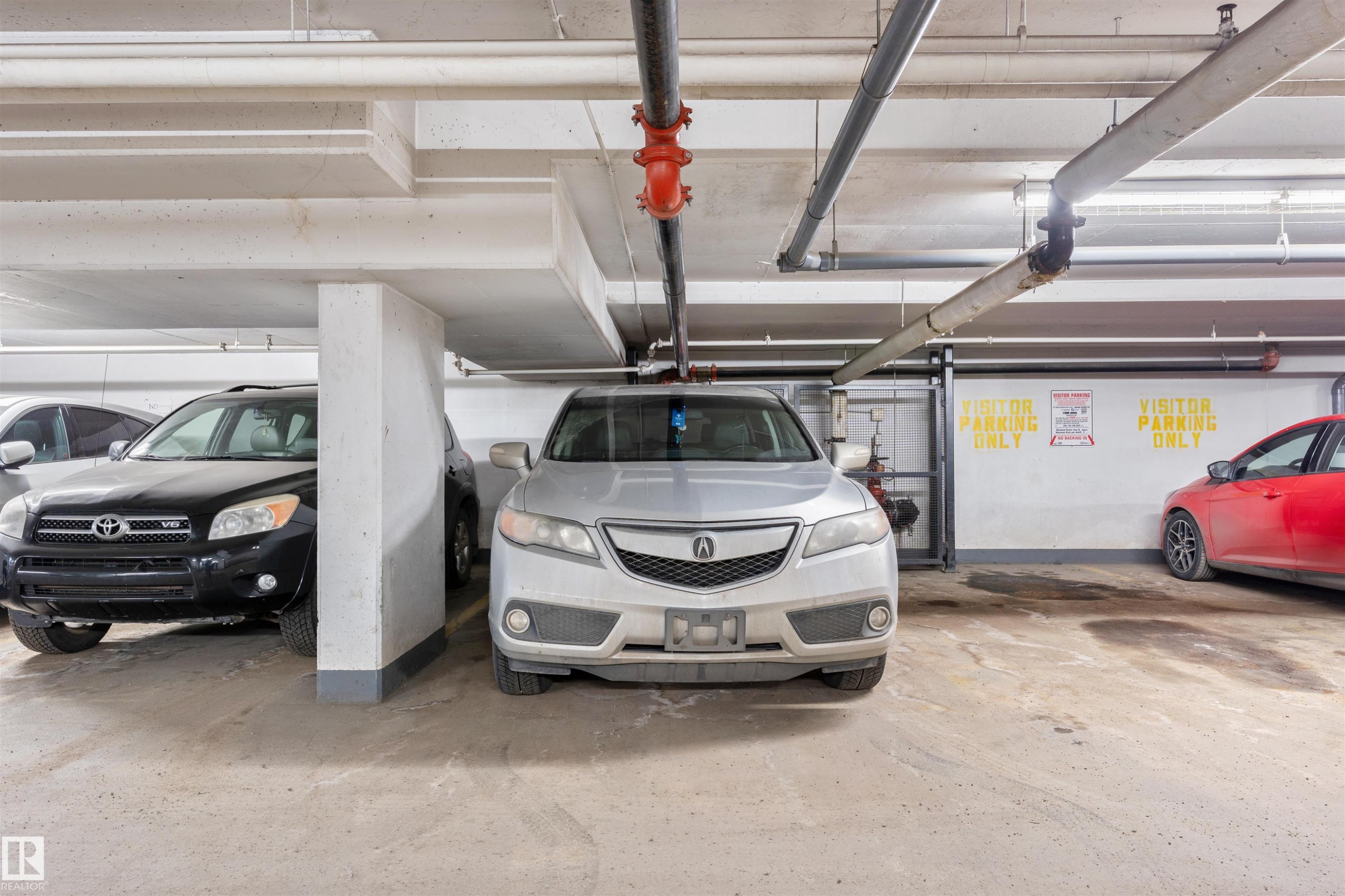 #1901 10388 105 St Nw, Edmonton, AB - Indoor Photo Showing Garage