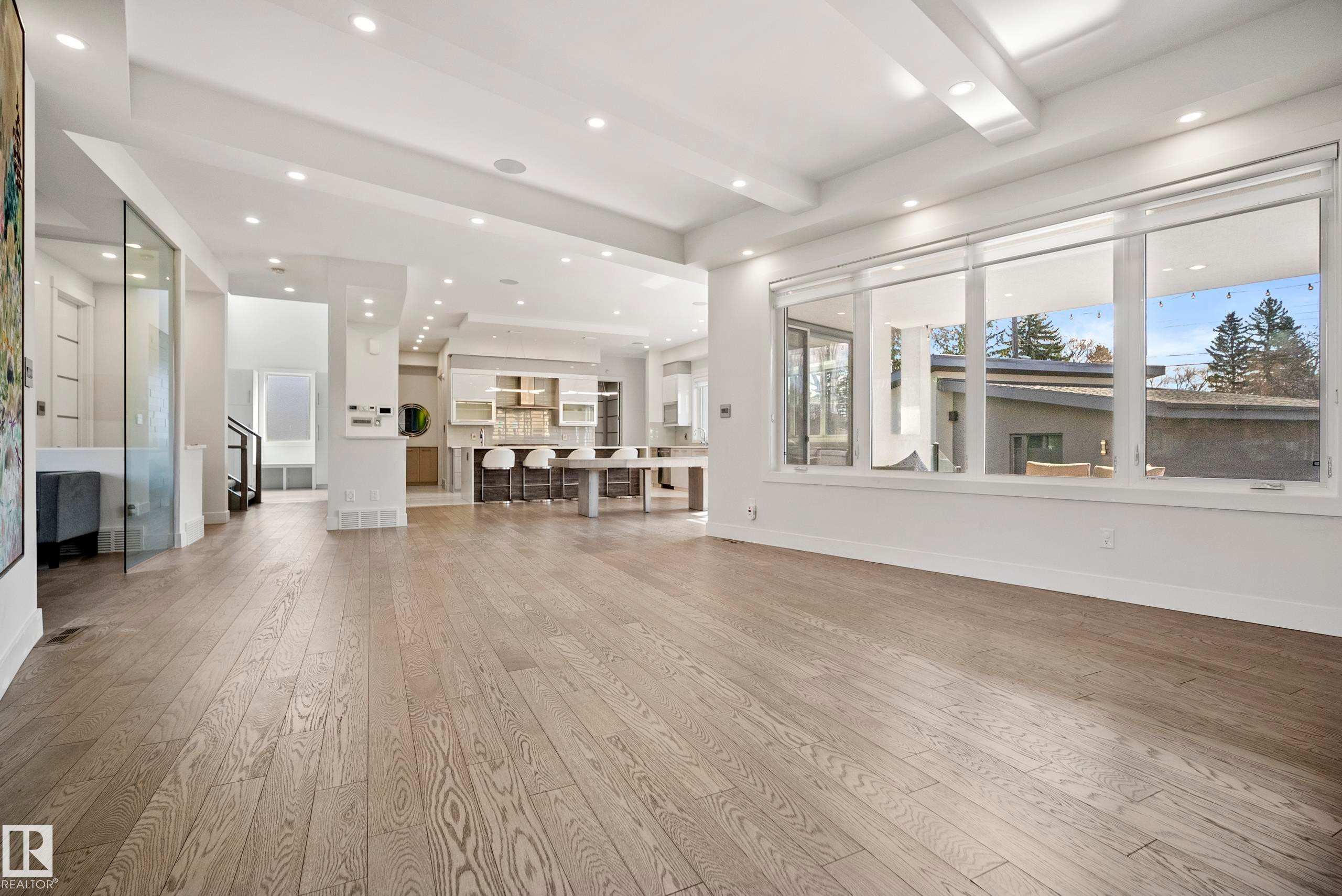 14643 92A Avenue, Edmonton, AB - Indoor