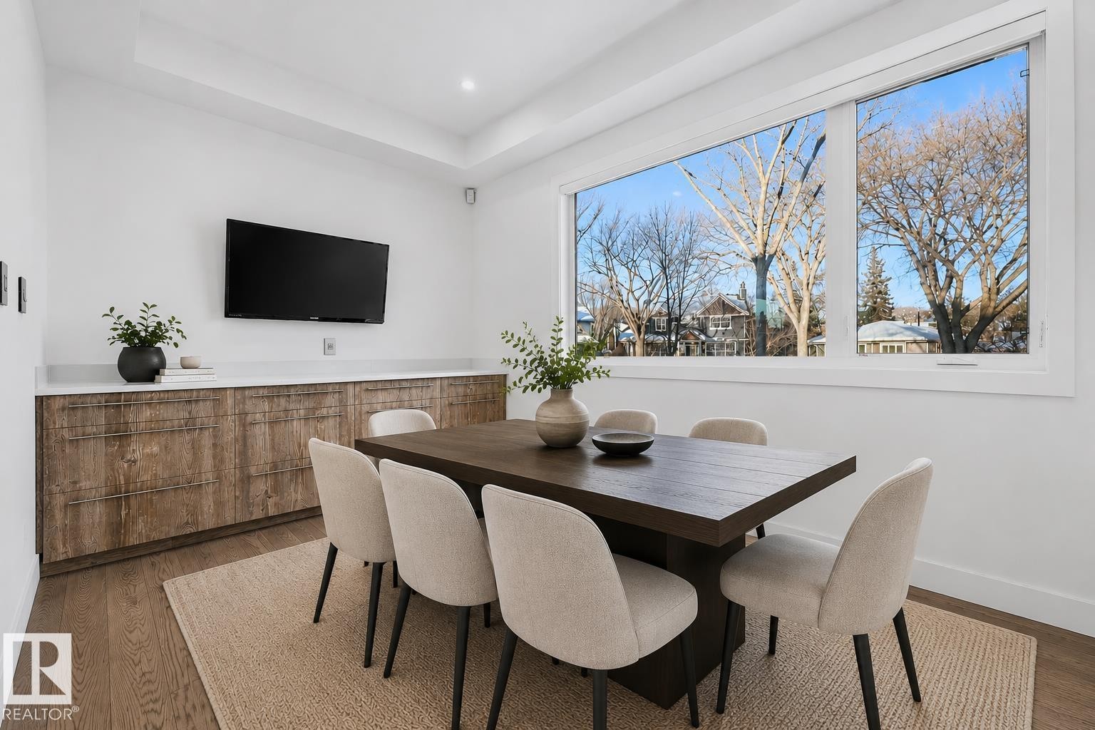 Staged as a dinning area - 14643 92A Avenue, Edmonton, AB - Indoor Photo Showing Dining Room