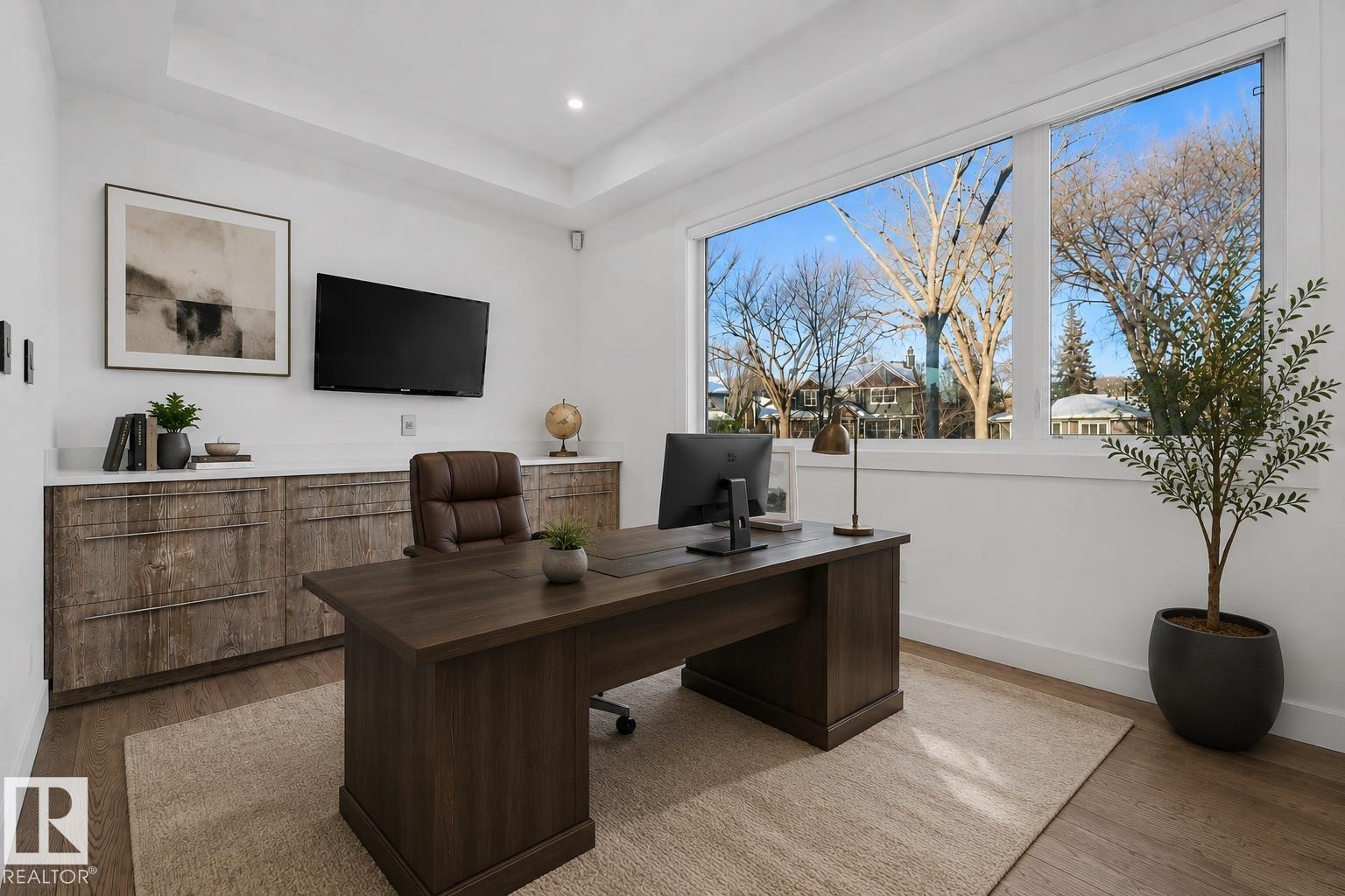 Staged as an office - 14643 92A Avenue, Edmonton, AB - Indoor Photo Showing Office