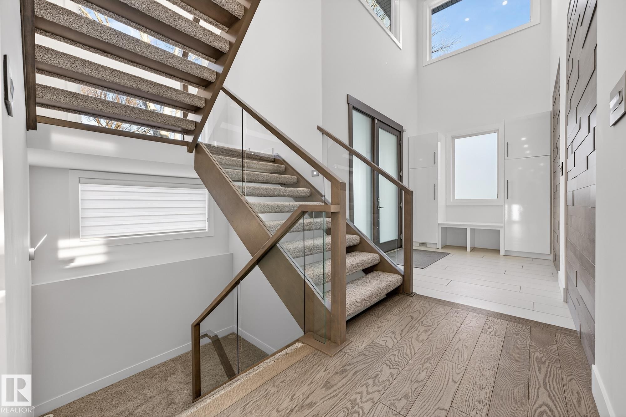 14643 92A Avenue, Edmonton, AB - Indoor Photo Showing Other Room