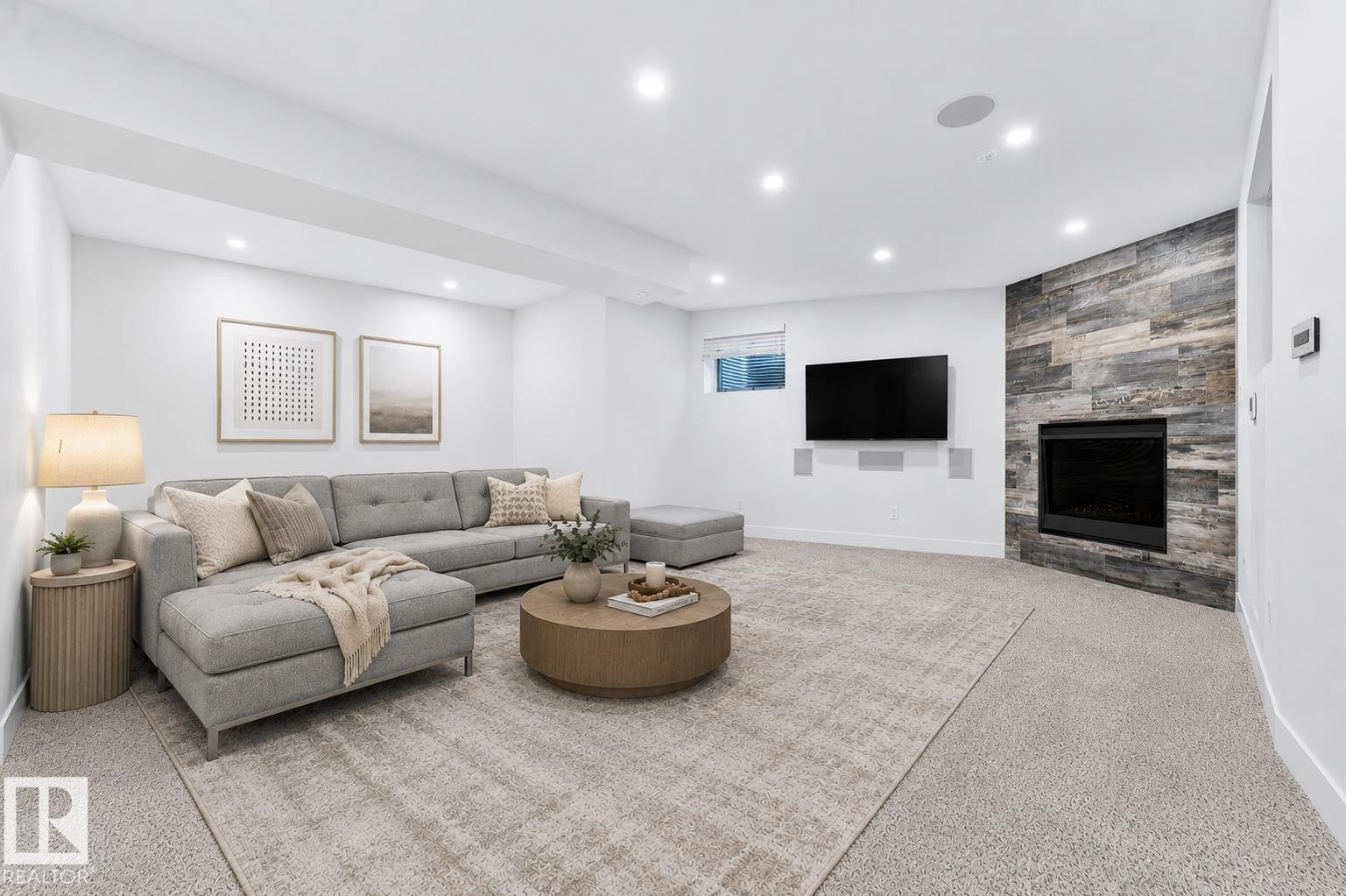 14643 92A Avenue, Edmonton, AB - Indoor