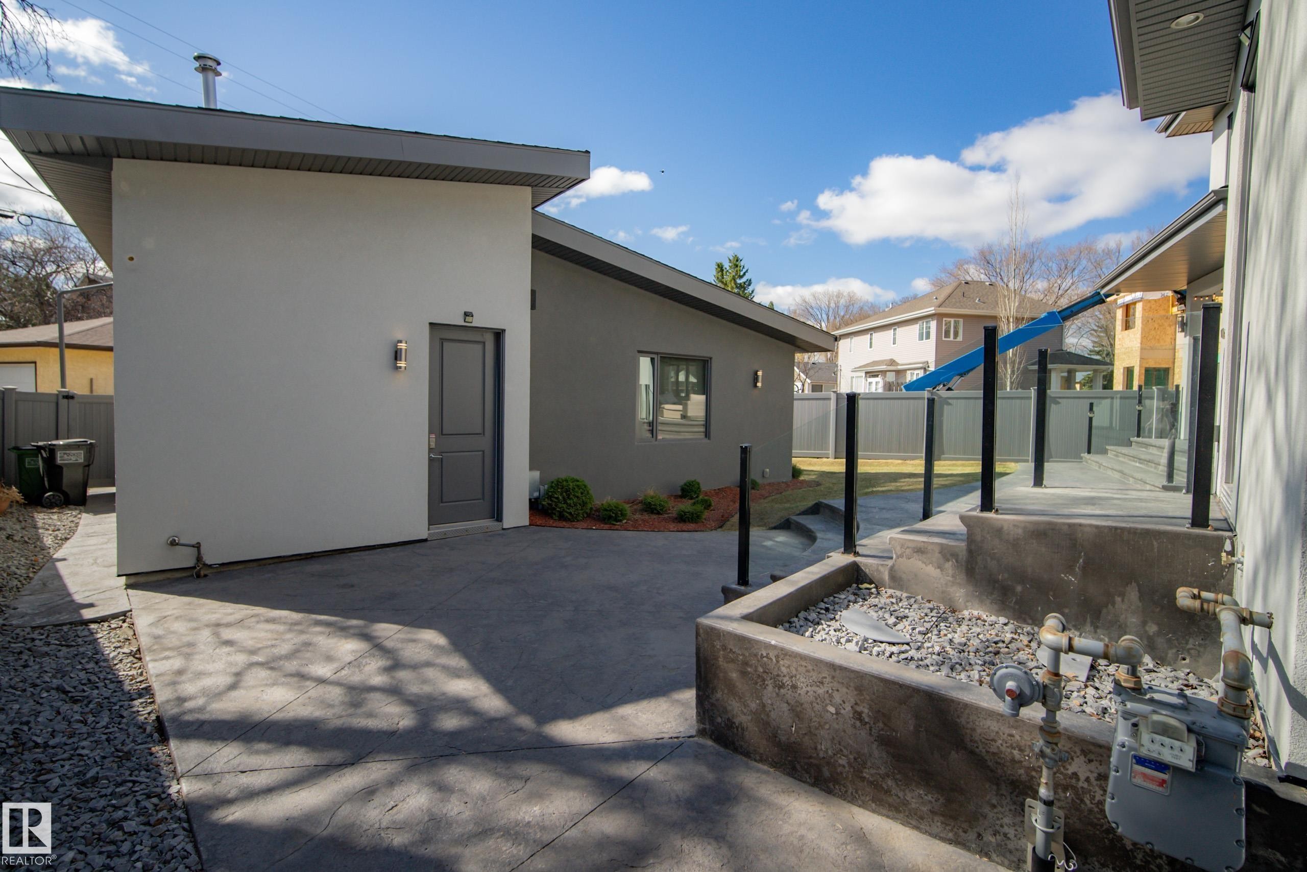 14643 92A Avenue, Edmonton, AB - Outdoor With Exterior