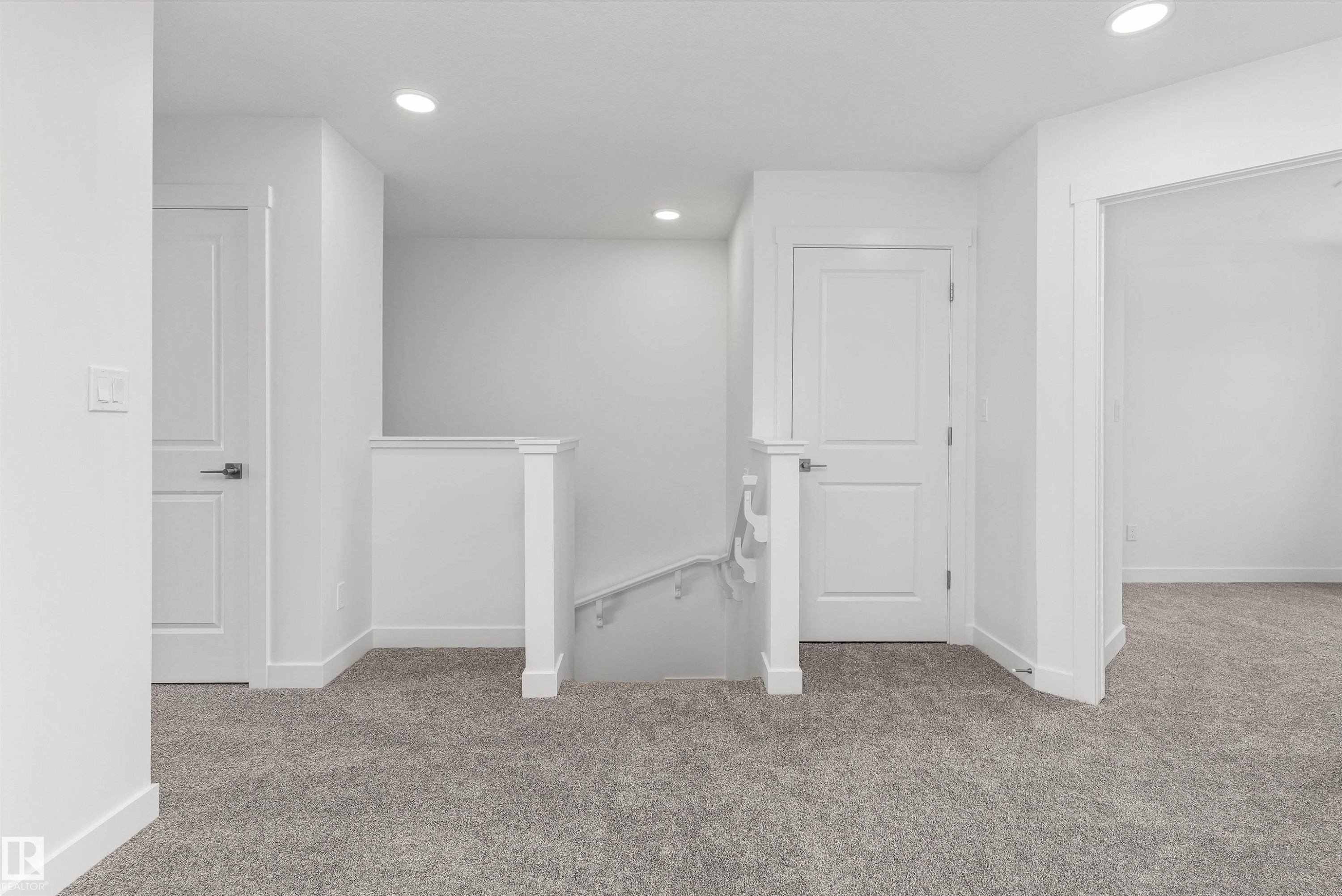 6265 175A Avenue Nw, Edmonton, AB - Indoor Photo Showing Other Room