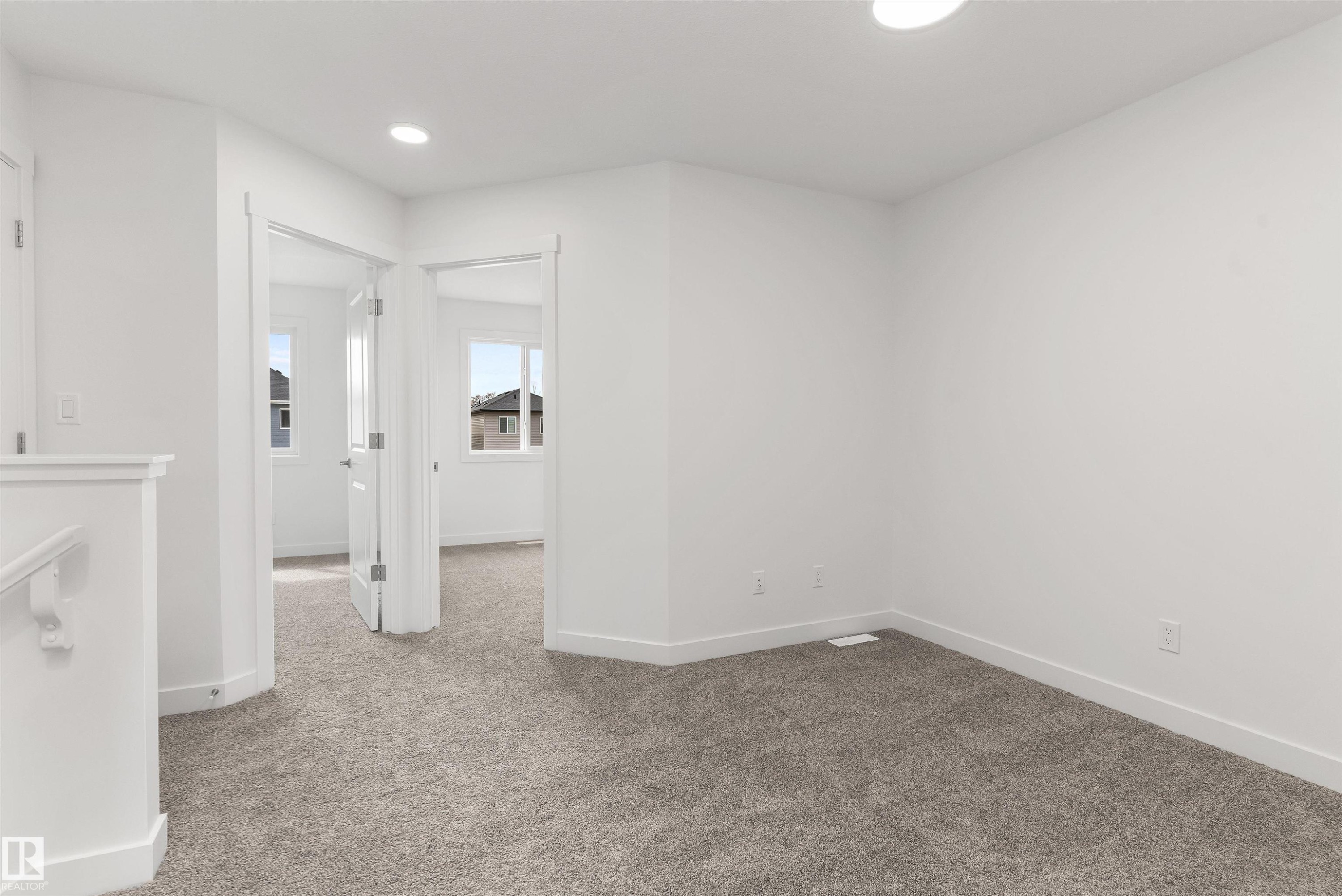 6265 175A Avenue Nw, Edmonton, AB - Indoor Photo Showing Other Room